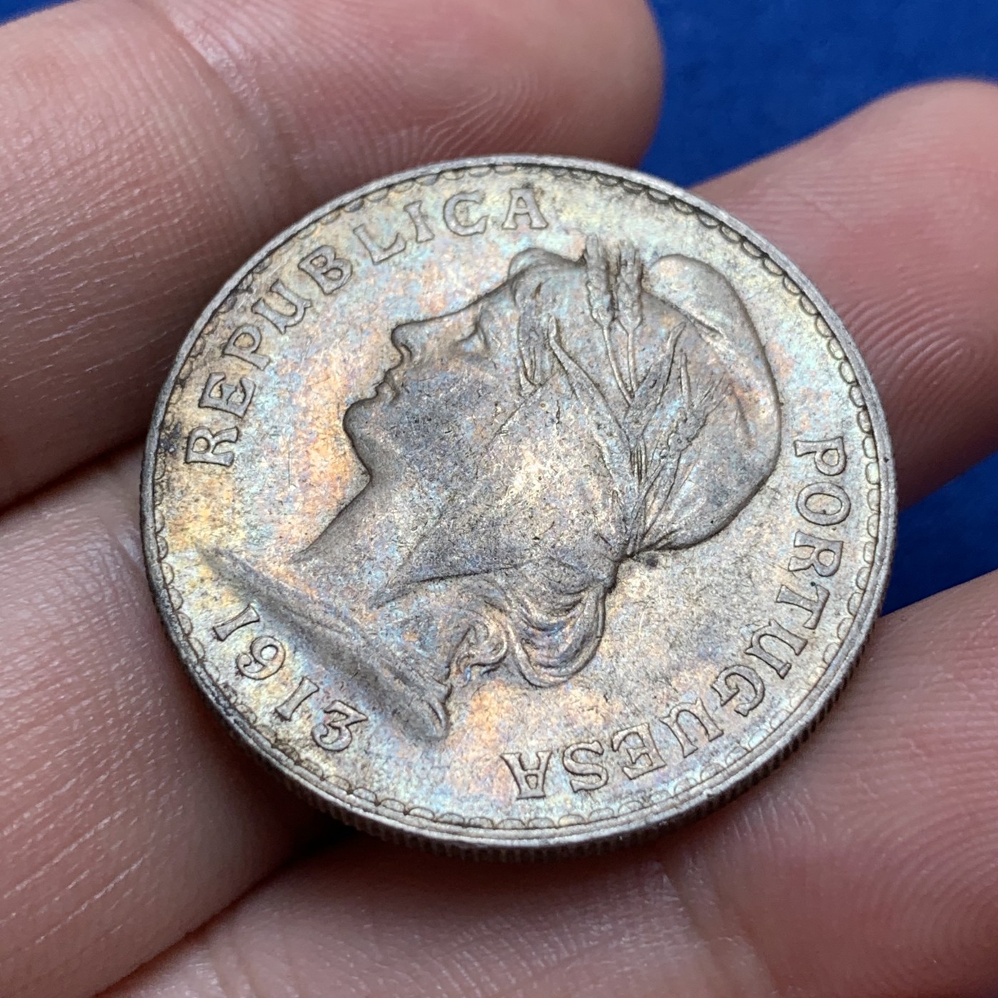 《竞宝斋》第189场-周日，周一 2场 (全场包邮) 葡萄牙 1913年 谷物女神 50分银币 深彩 带光 这个上包浆真不多 半元型不要错过