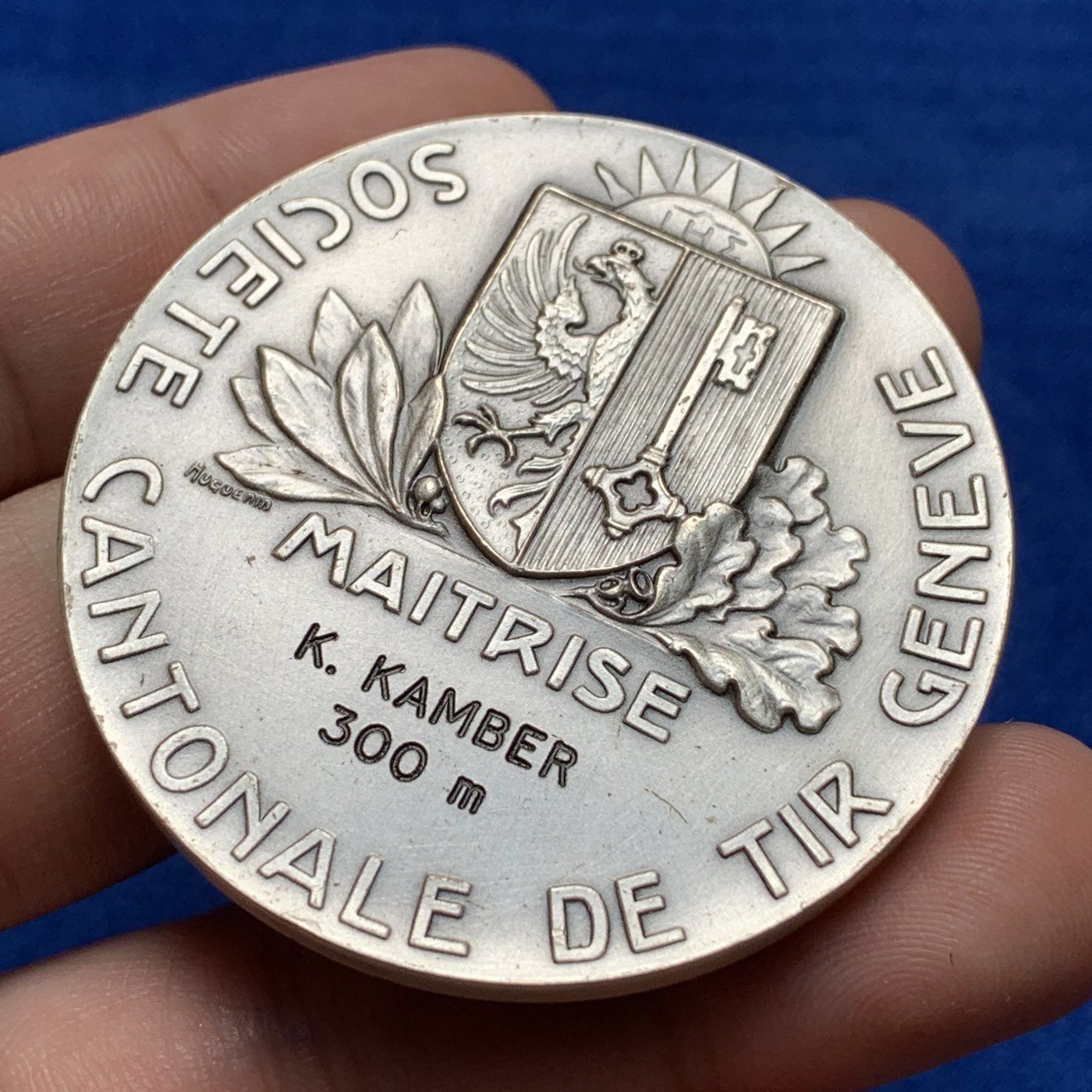 《竞宝斋》第189场-周日，周一 2场 (全场包邮) 瑞士射击节铜镀银章 非常传神的鹰徽图案 设计精美