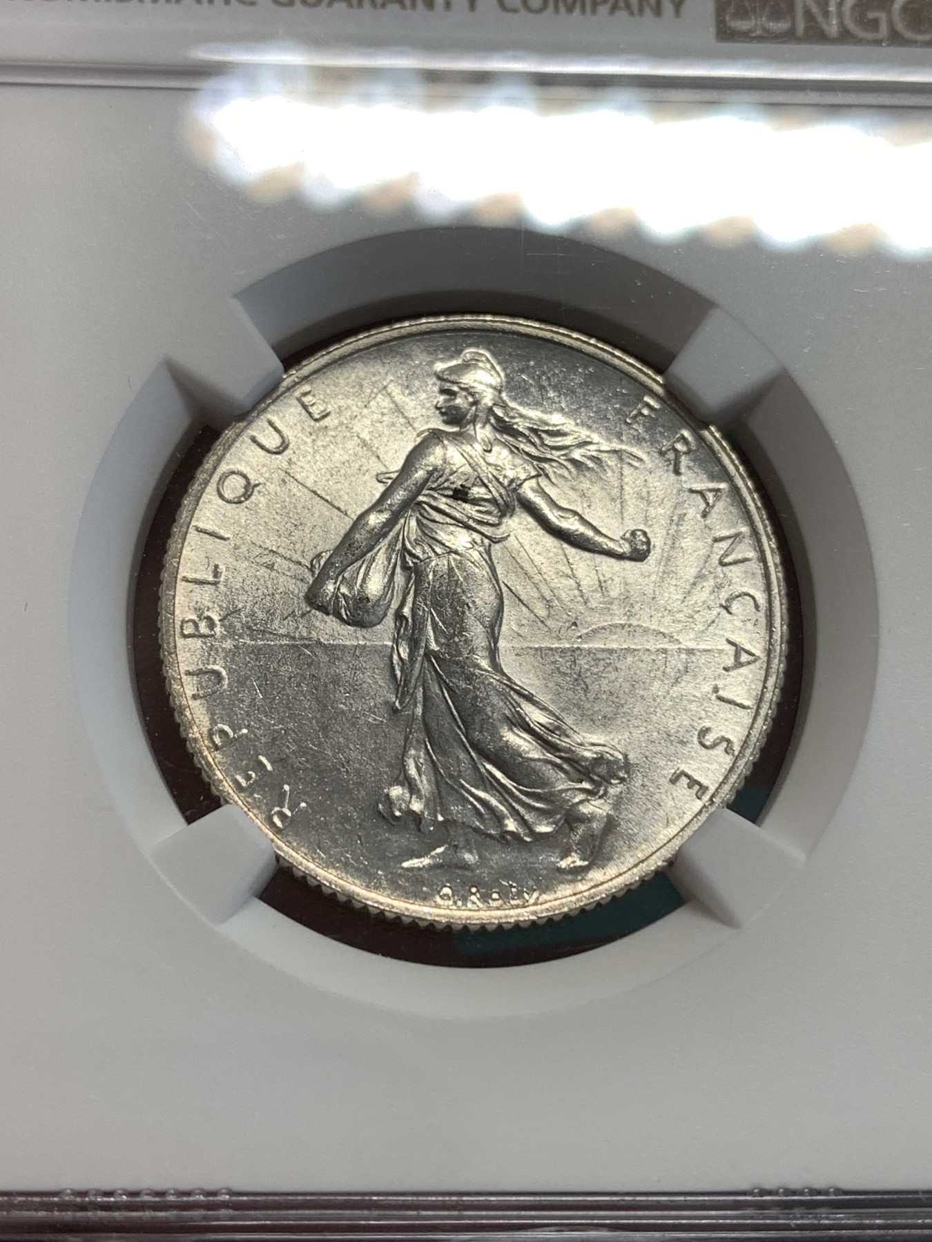 《竞宝斋》第189场-周日，周一 2场 (全场包邮) NGC-MS61 法国 1918年 播种女神2法郎银币 低评