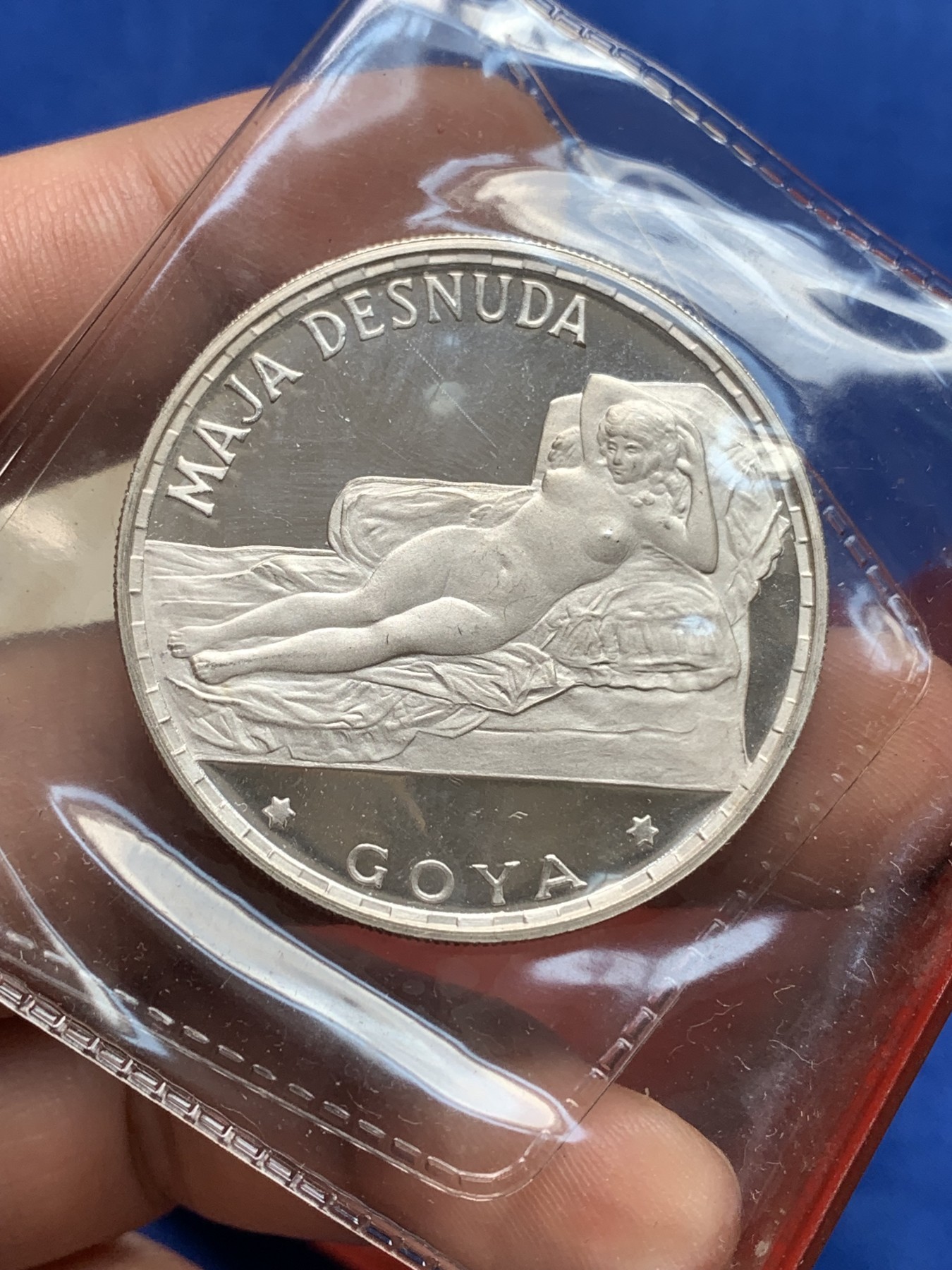 《竞宝斋》第189场-周日，周一 2场 (全场包邮) 赤道几内亚1970年戈雅名画100P精致大银币 漂亮的美女设计 原盒包装