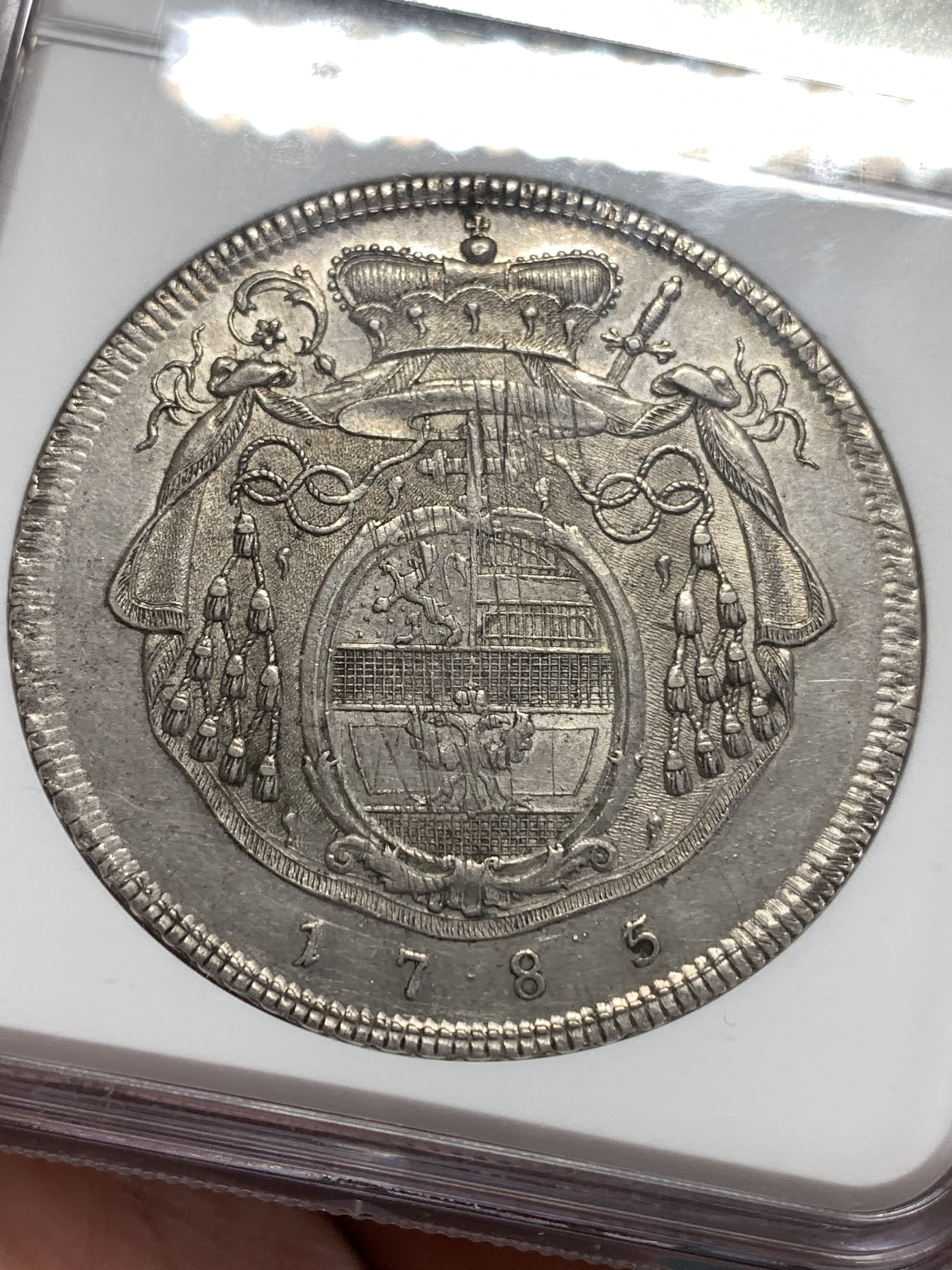 《竞宝斋》第189场-周日，周一 2场 (全场包邮) NGC AU55 奥地利1785萨尔茨堡教区 窗帘泰勒大银币