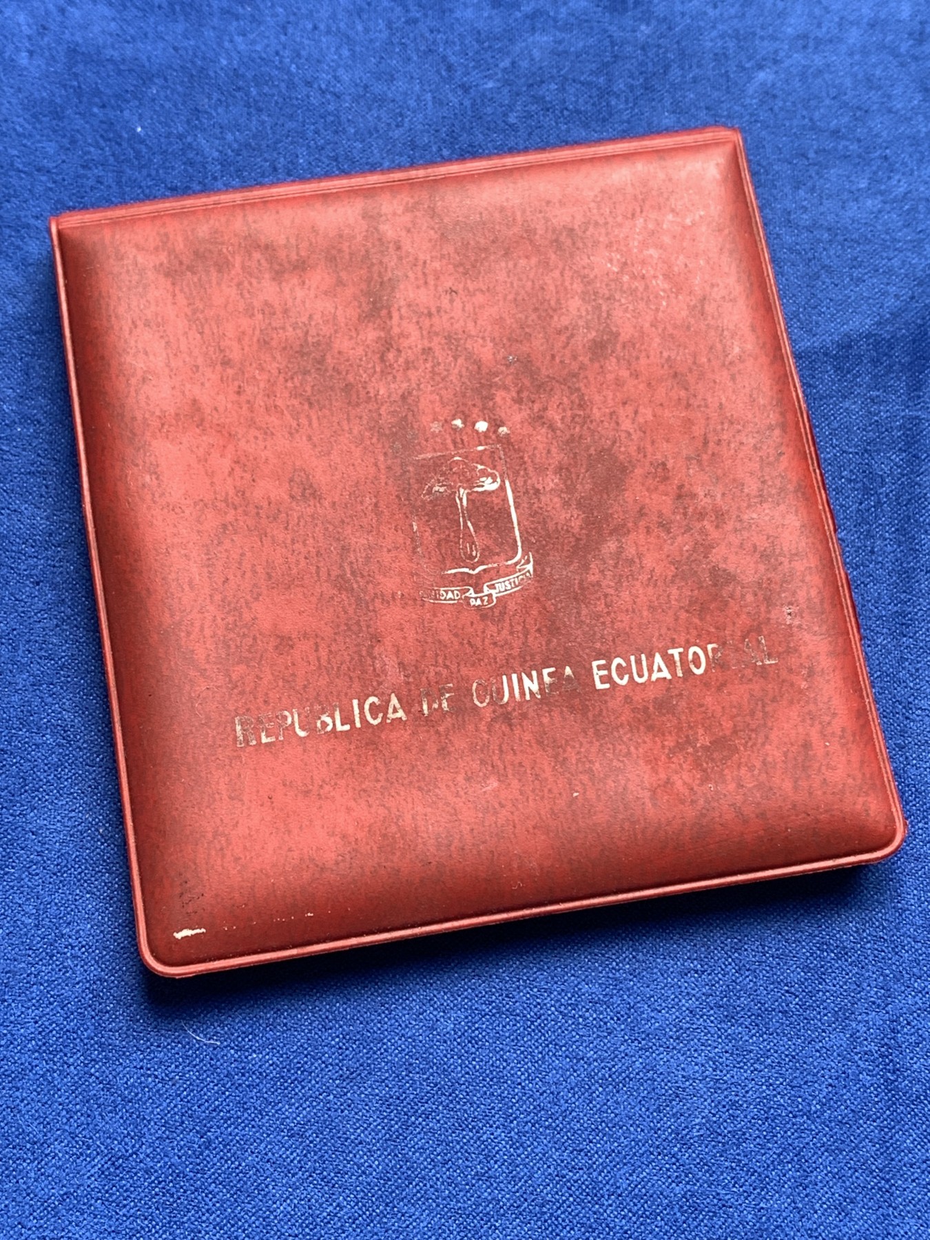 《竞宝斋》第189场-周日，周一 2场 (全场包邮) 赤道几内亚1970年戈雅名画100P精致大银币 漂亮的美女设计 原盒包装