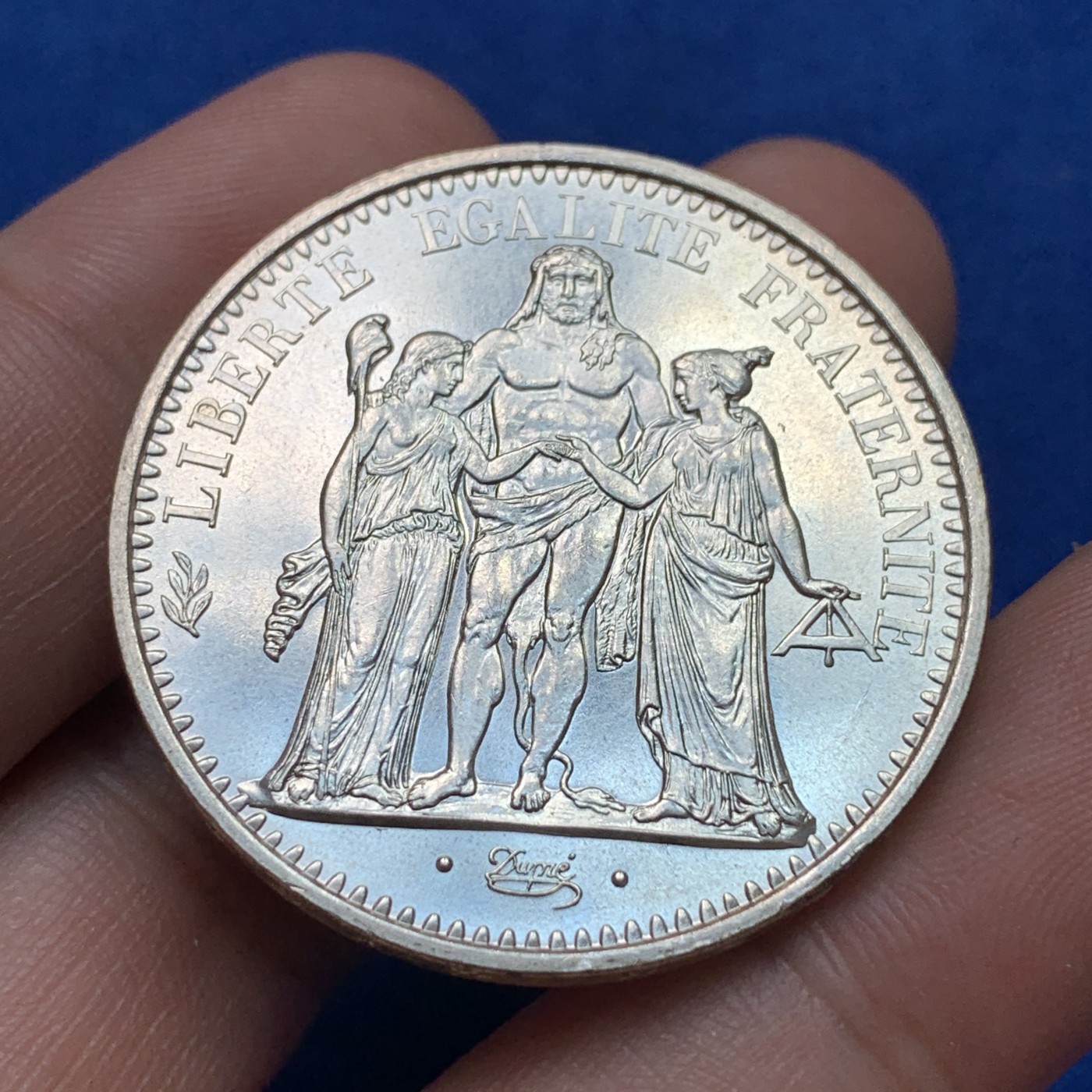 《竞宝斋》第189场-周日，周一 2场 (全场包邮) 法国1971年大力神10法郎银币 未使用状态