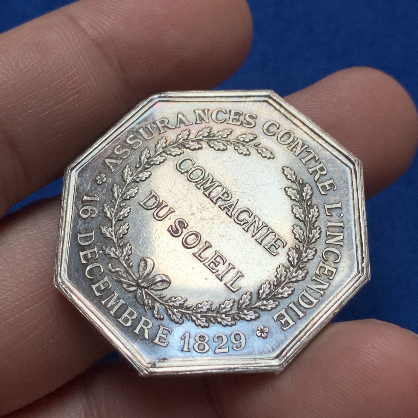 《竞宝斋》第189场-周日，周一 2场 (全场包邮) 法国 1880-1898 太阳公司 火灾保险 八角银章  大尺寸 对边36.3mm 16.8克