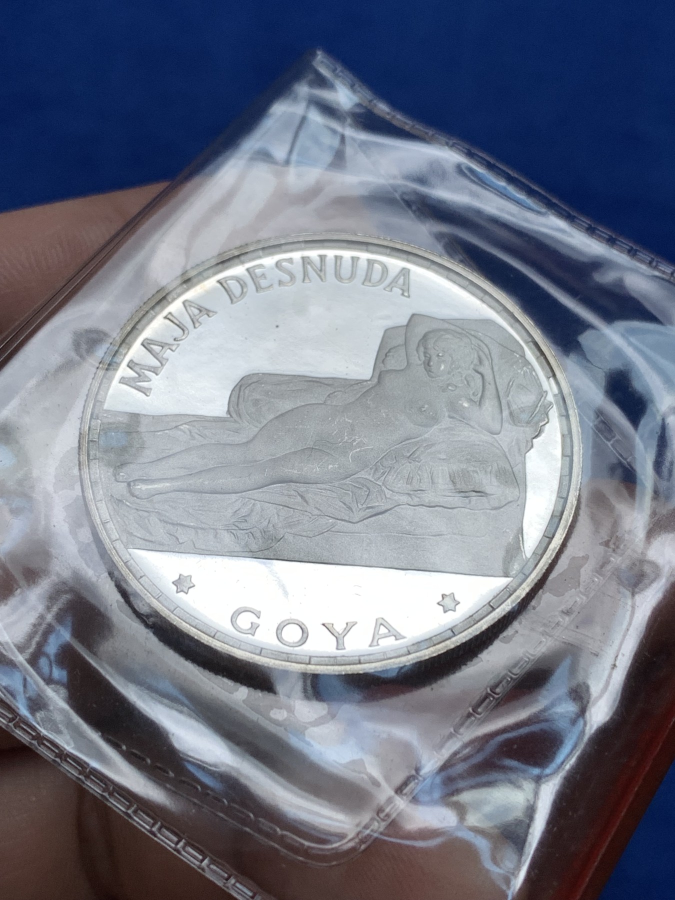 《竞宝斋》第189场-周日，周一 2场 (全场包邮) 赤道几内亚1970年戈雅名画100P精致大银币 漂亮的美女设计 原盒包装