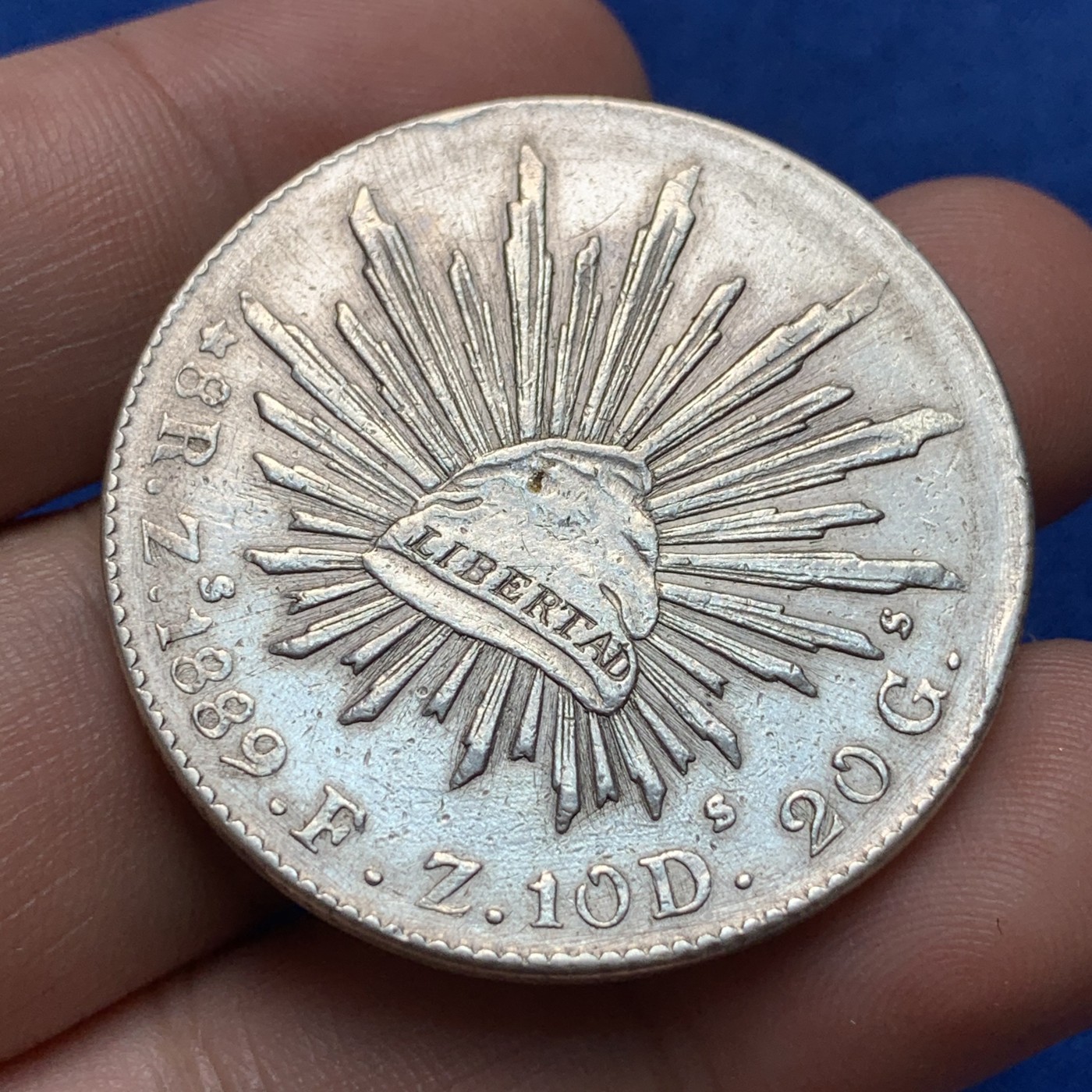 《竞宝斋》第189场-周日，周一 2场 (全场包邮) 墨西哥1889年花边鹰洋银元 羽毛都在 无戳记zs厂 值得收藏