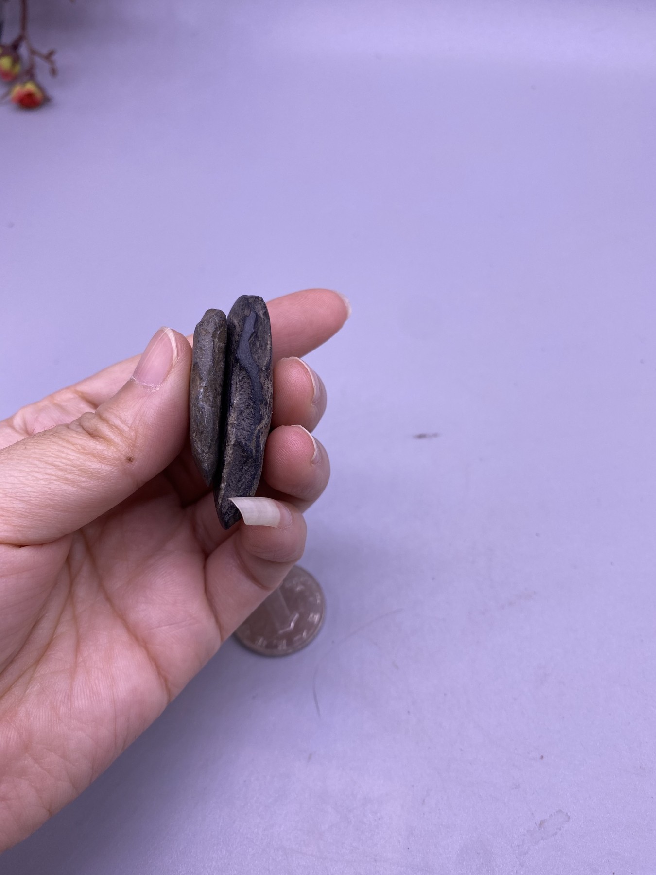 老石斧2个，尺寸分别3.2/4.2厘米，品相如图，240包快递