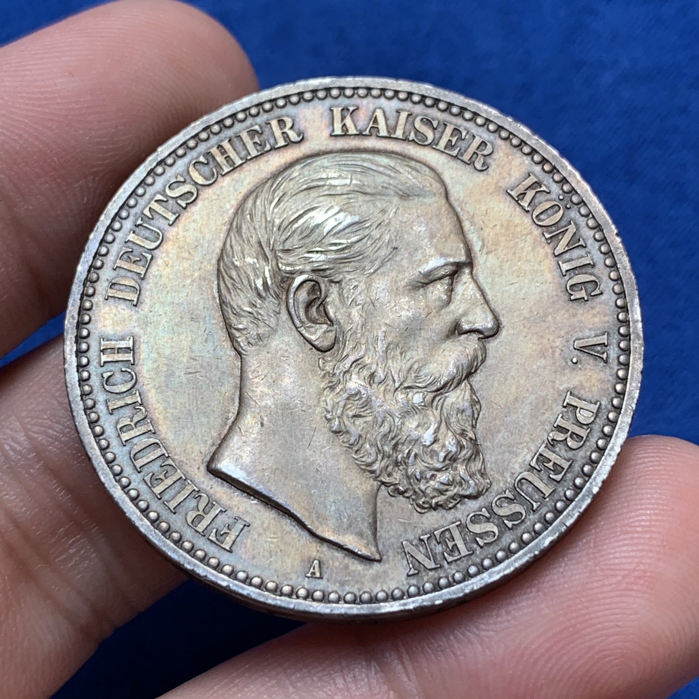 《竞宝斋》第189场-周日，周一 2场 (全场包邮) 1888年德国三皇之年弗兰德里希5短翅5马克大银币 味道非常好的unc品