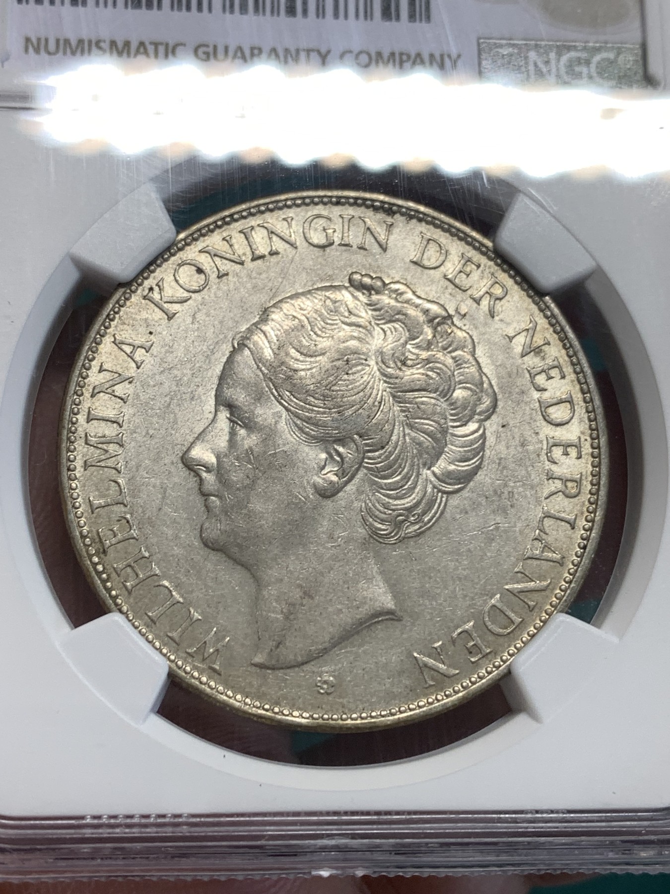 《竞宝斋》第189场-周日，周一 2场 (全场包邮) NGC AU58 荷兰1938年威廉明娜2.5盾大银币