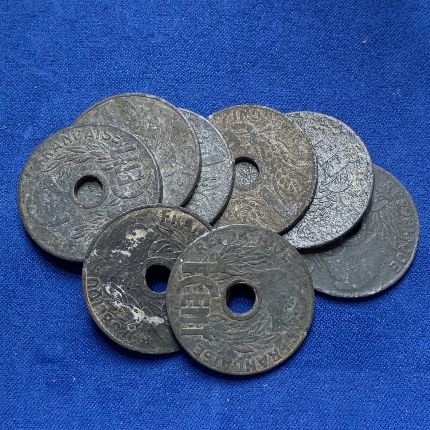 《竞宝斋》第189场-周日，周一 2场 (全场包邮) 8枚一组 法属印支1分锌币