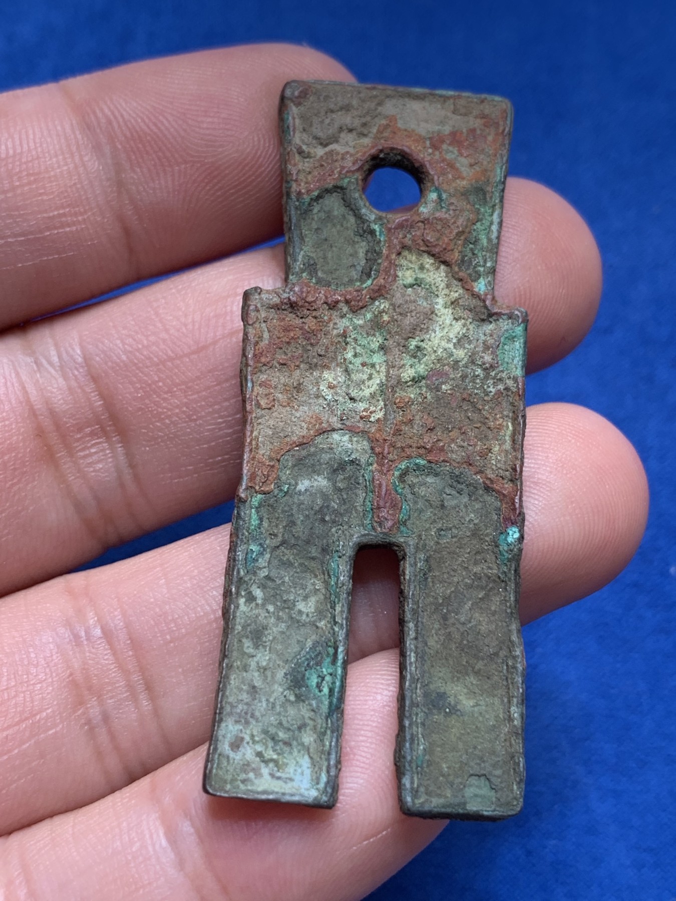 《竞宝斋》第189场-周日，周一 2场 (全场包邮) 西汉后新朝王莽货布，保真，美品市价1百美元+ 细节见图 15.6克