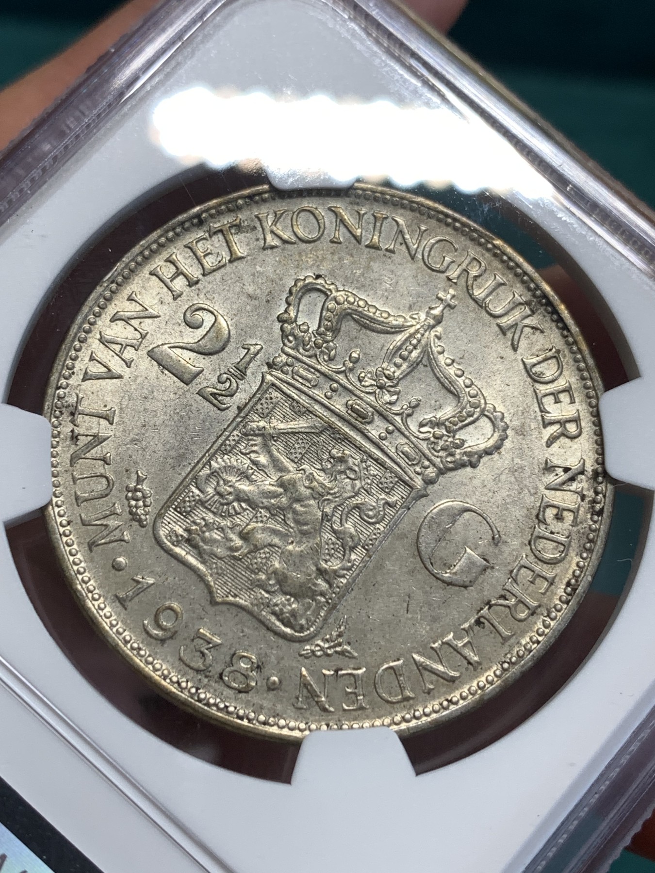 《竞宝斋》第189场-周日，周一 2场 (全场包邮) NGC AU58 荷兰1938年威廉明娜2.5盾大银币