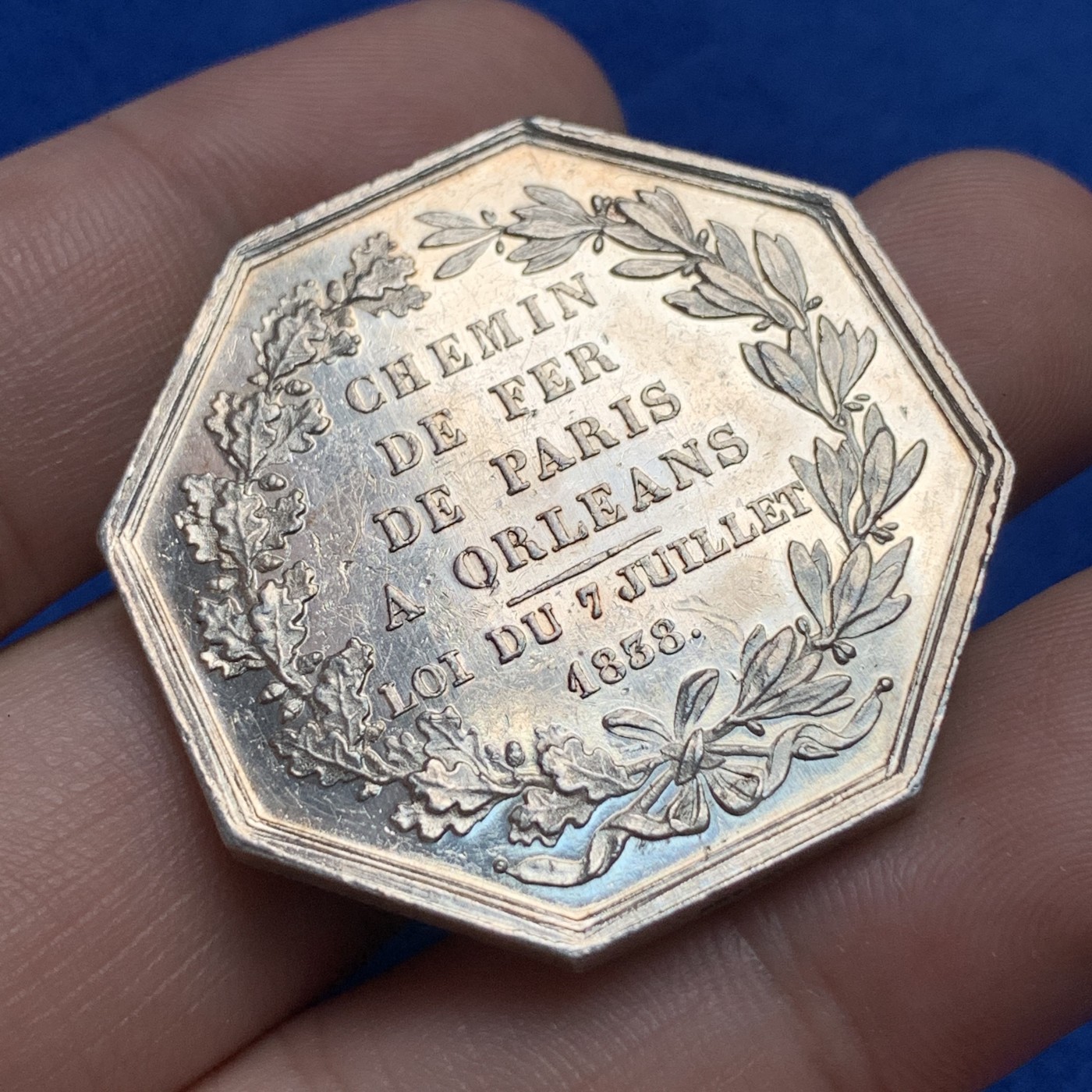 《竞宝斋》第189场-周日，周一 2场 (全场包邮) 法国1860-1879巴黎-奥尔良铁路通车纪念八角银质代币，36.7mm，23.9g，蜜蜂边铭银标