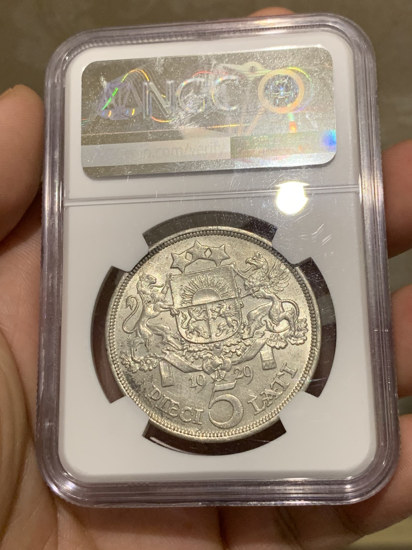 《竞宝斋》第189场-周日，周一 2场 (全场包邮) NGC-MS62 拉脱维亚1929年5拉特银币 带包浆的极少见