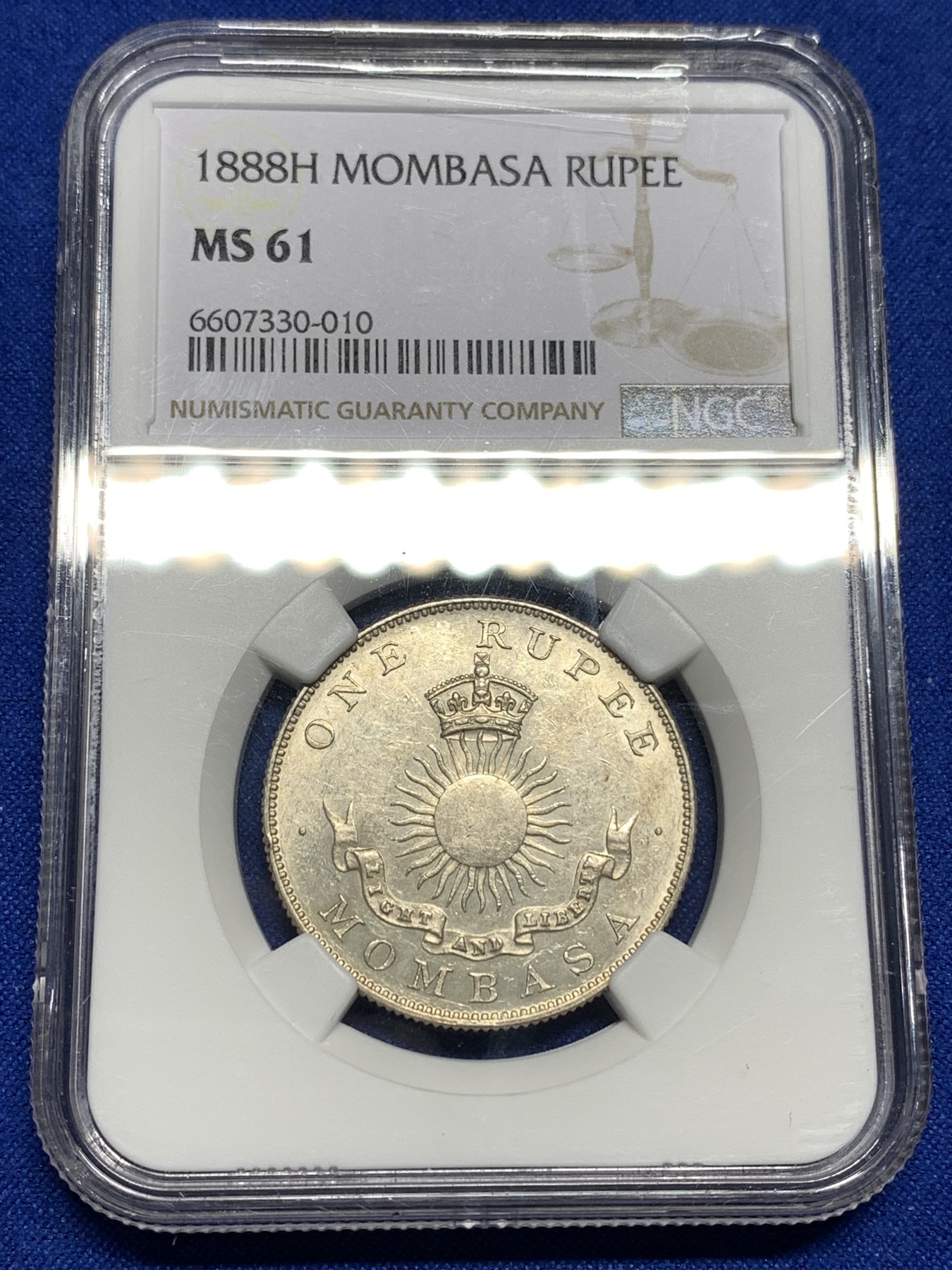 《竞宝斋》第190场-周日，周一 2场 (全场包邮) 1888好年份 NGC MS61 英属蒙巴萨1卢比银币 高分好品