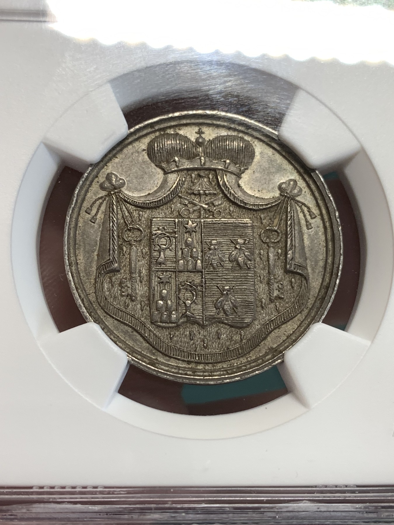 《竞宝斋》第190场-周日，周一 2场 (全场包邮) NGC MS61 梵蒂冈1829年银章