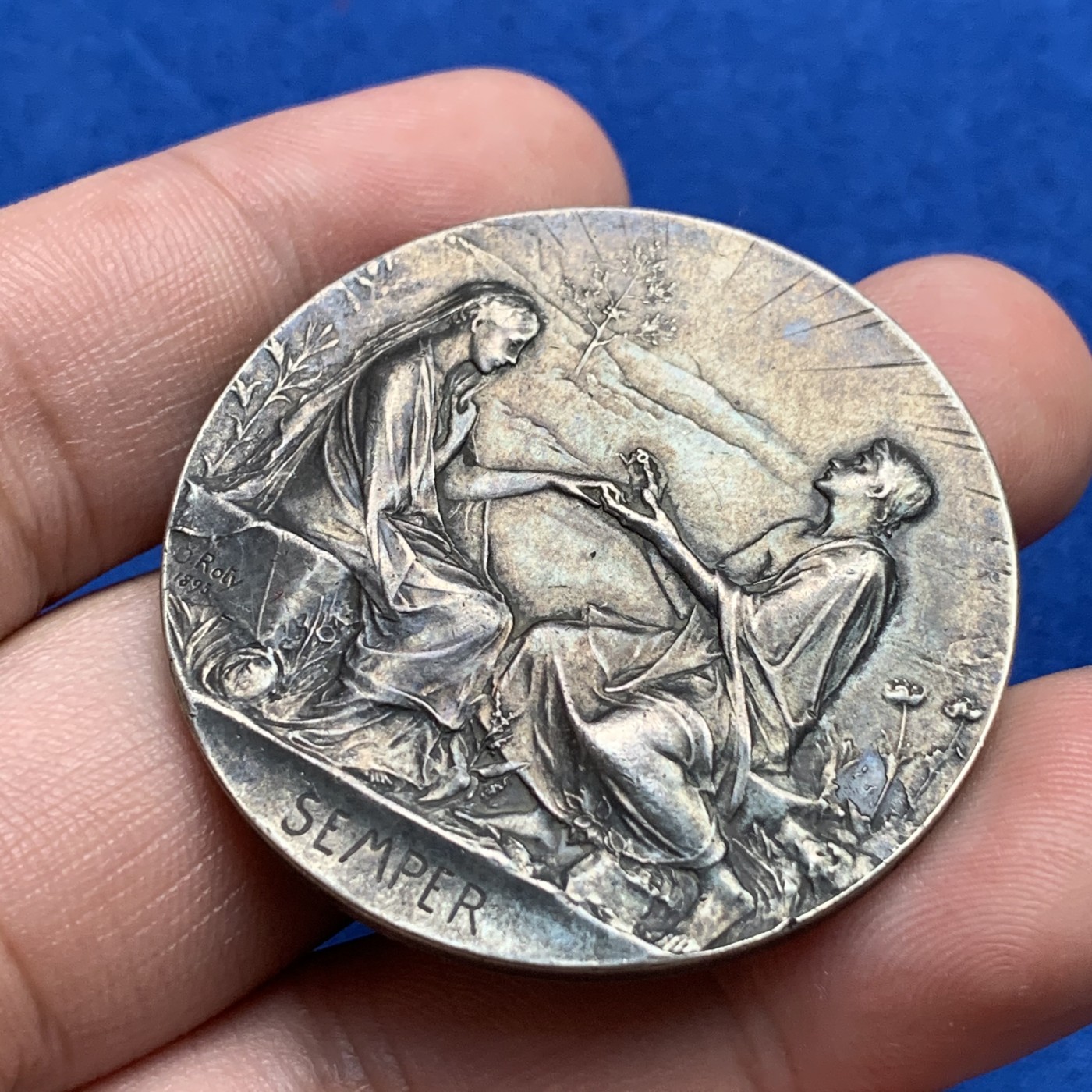 《竞宝斋》第190场-周日，周一 2场 (全场包邮) 1897年法国永恒的爱结婚纪念银章 名家罗蒂作品 经典传世黑色包浆 直径：41mm 重量：31.8gr 边铭：丰饶角+银标+结婚时间和信息