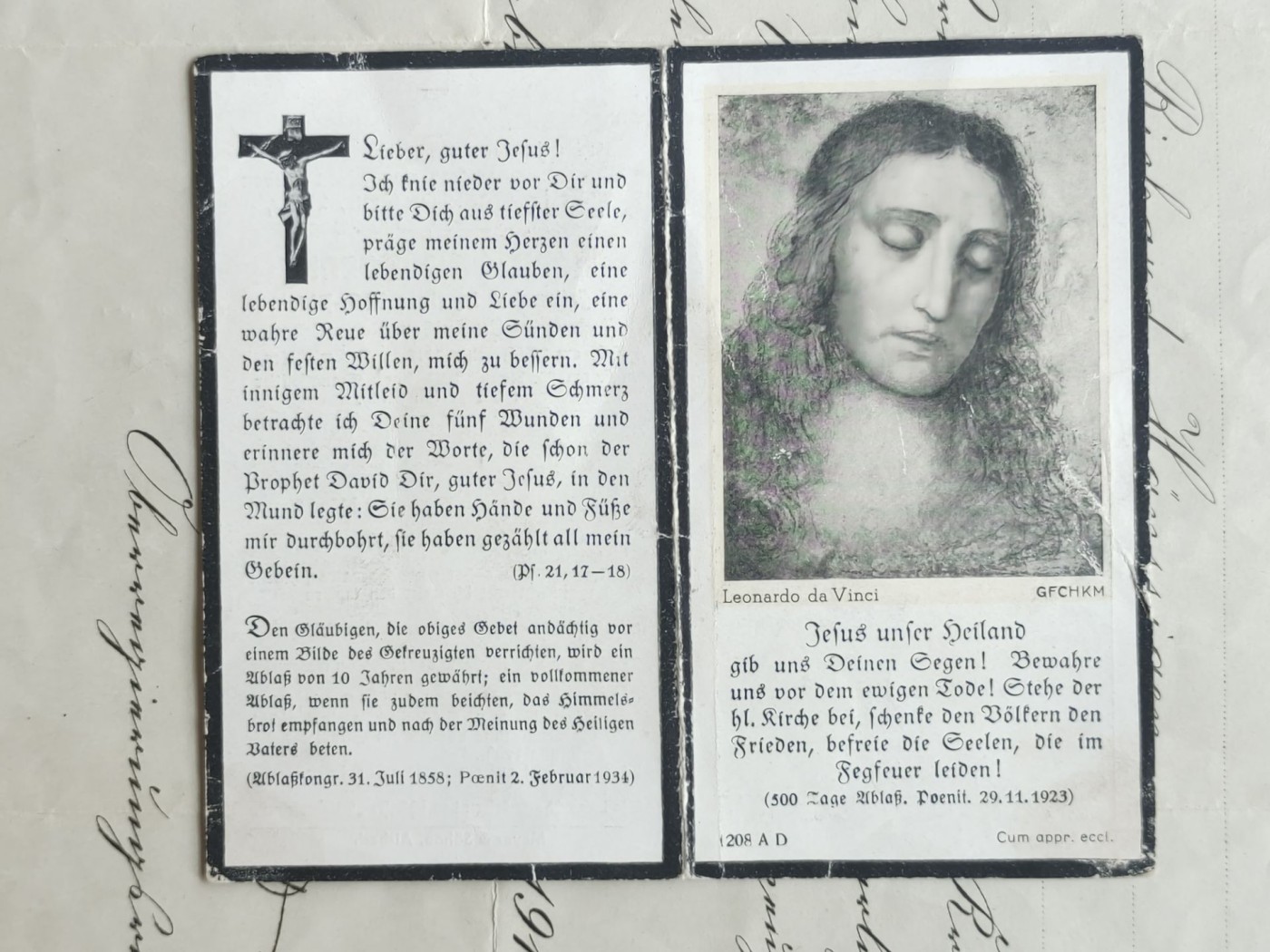 老威廉第四次麦稀奇拍卖 德三阵亡纪念卡 中士赫尔曼·洛伦茨 (Hermann Lorenz)，1941年8月20日于苏联的叶尔尼亚（位于现在的斯摩棱斯克州）被弹片击中阵亡。图中佩戴冲锋队体能证章