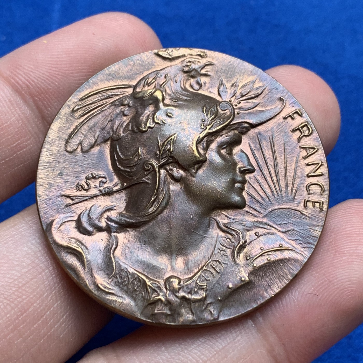 《竞宝斋》第190场-周日，周一 2场 (全场包邮) 法国 玛丽安娜女神 戎装像 铜章（红铜色） 29.3克 41.5mm 20世纪初