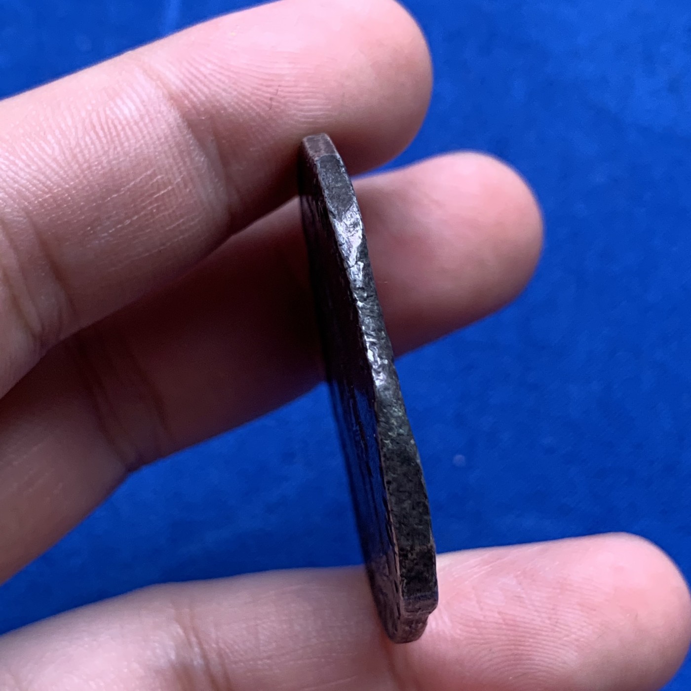 《竞宝斋》第190场-周日，周一 2场 (全场包邮) 稀有好品！荷兰1721年上艾瑟尔省女神3盾大银币 该省3盾在十八世纪仅发行了三年 稀有品种拍卖纪录稀少 切割不圆是特色 打制清晰更是极其难得 31.5g