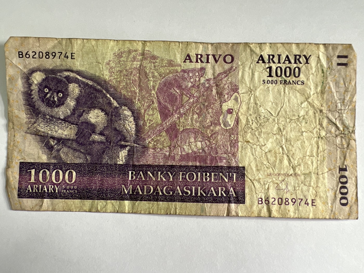泡泡堂第380期 纸币、邮封专场 （无押金，捡漏，全场20包邮，偏远地区除外，接收代拍业务） 马达加斯加1000阿里亚里