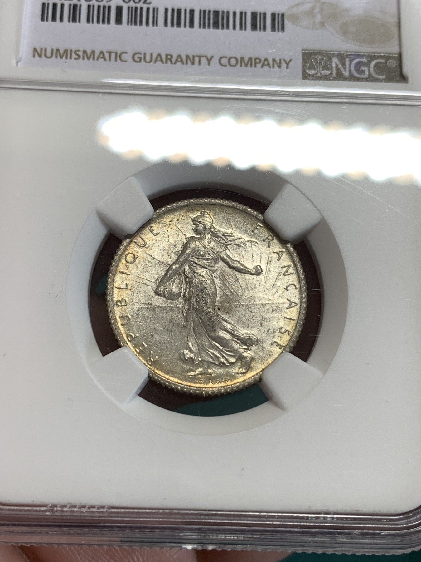 《竞宝斋》第190场-周日，周一 2场 (全场包邮) NGC-MS62 法国1915年播种女神1法郎银币 章牌大师罗蒂设计 经典的行走女神