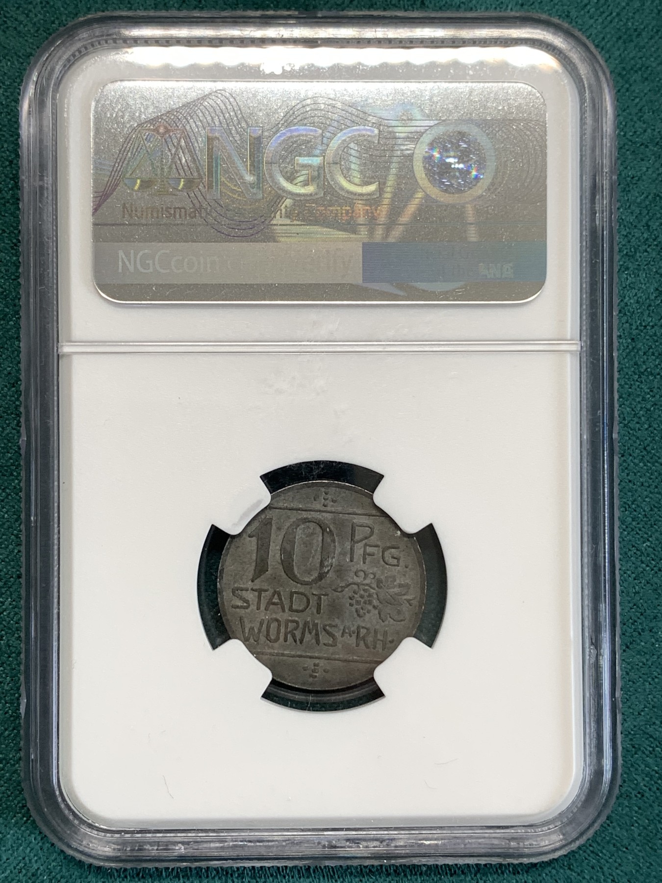 《竞宝斋》第190场-周日，周一 2场 (全场包邮) NGC-MS62 德国1918年德紧沃姆斯10芬尼铁币 两面深打原始包浆十分不易 仅见入盒