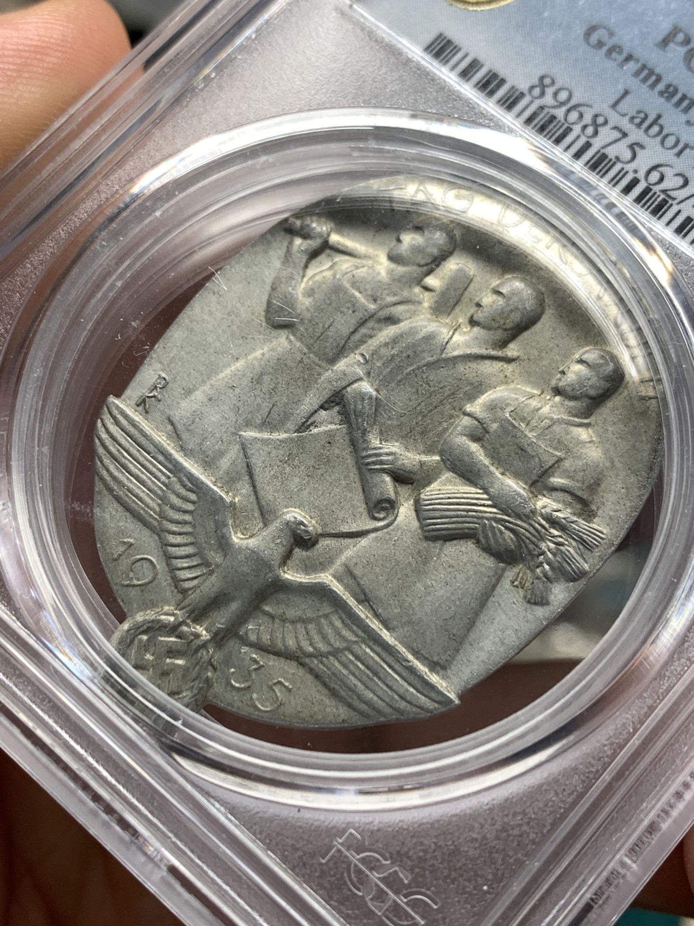 《竞宝斋》第190场-周日，周一 2场 (全场包邮) PCGS SP62  德国1935年第三帝国劳动节勋章样章 好品十分稀少 双层加厚盒