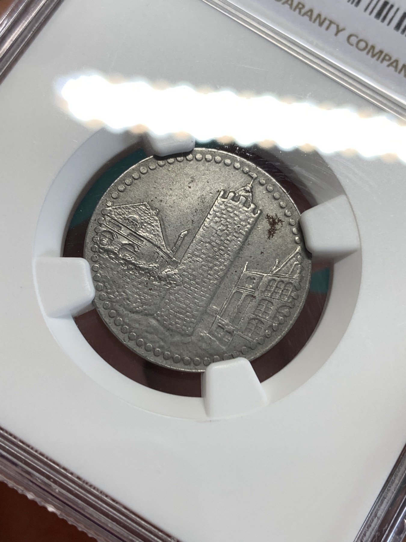 《竞宝斋》第190场-周日，周一 2场 (全场包邮) NGC-UNC 德国1919年德紧塔勒-哈兹50芬尼铁币 两面深打原始包浆 这个应该有分的太严了 仅见入盒