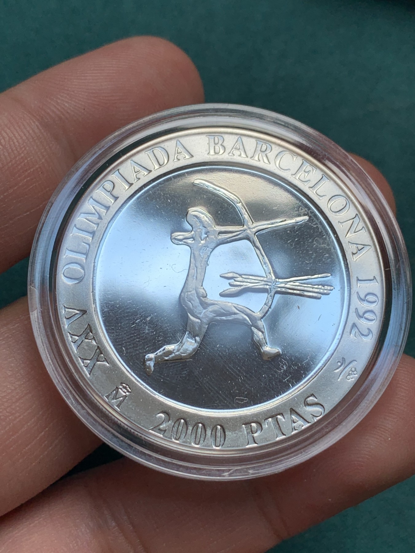 《竞宝斋》第190场-周日，周一 2场 (全场包邮) 西班牙1992年 巴塞罗那奥运射箭 2000比塞塔精制大银币 27克 925银 木盒