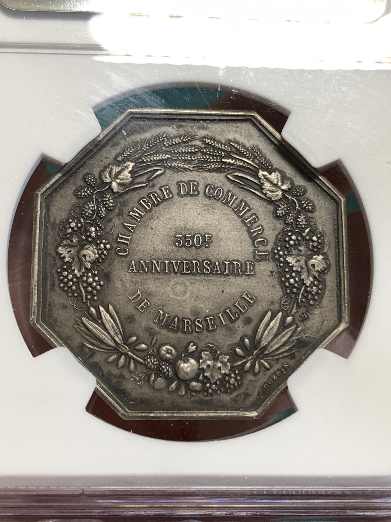 《竞宝斋》第190场-周日，周一 2场 (全场包邮) NGC-MS62 法国1949马赛商会八角银质代币，海景八角