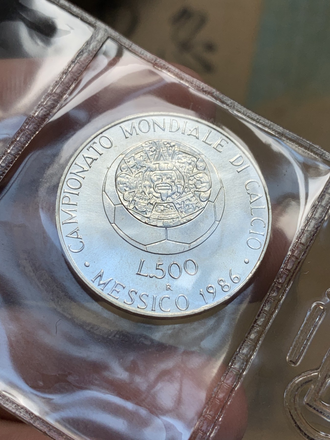 《竞宝斋》第190场-周日，周一 2场 (全场包邮) 封装 意大利1986年 世界杯纪念 500里拉银币