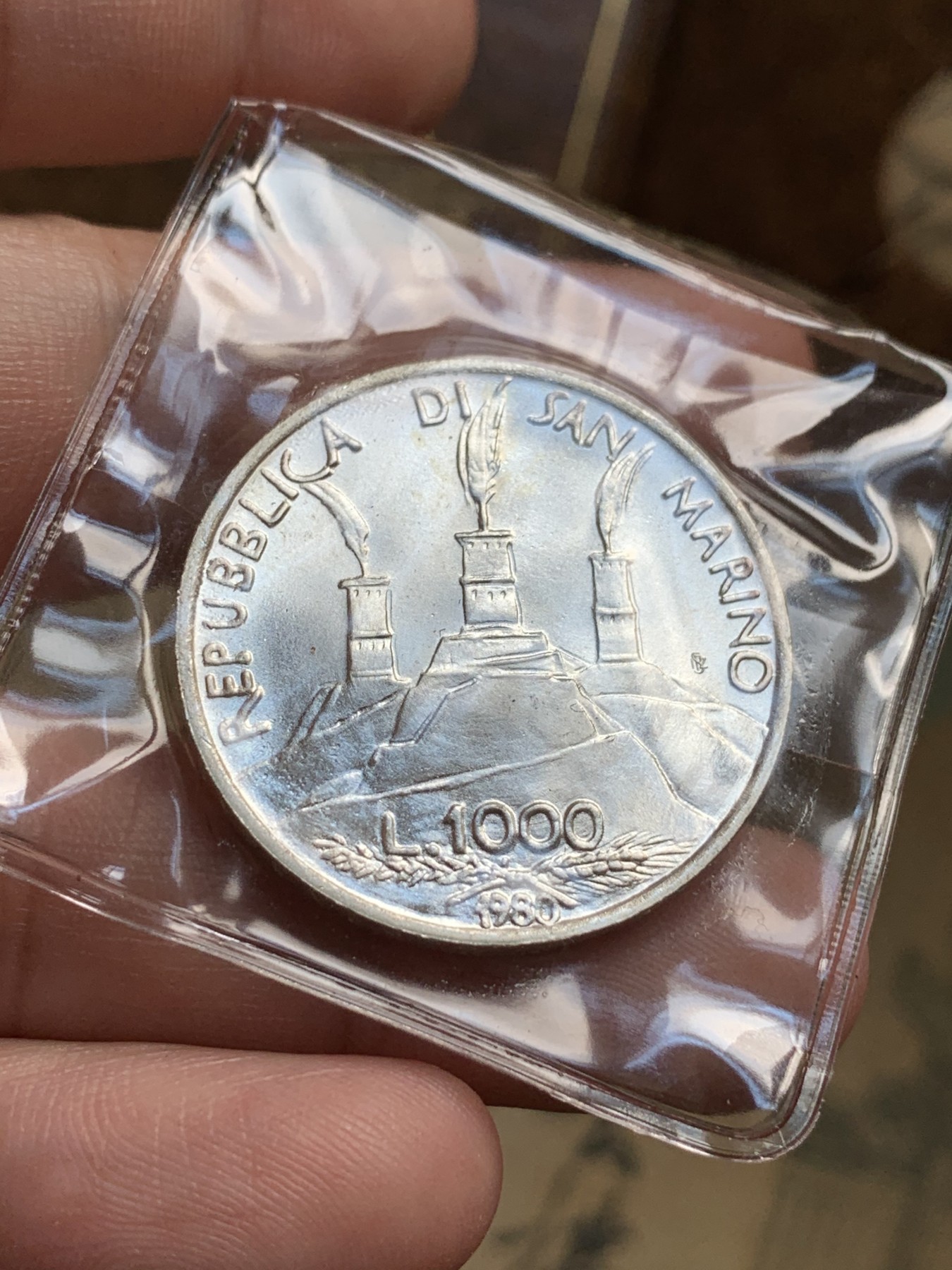 《竞宝斋》第190场-周日，周一 2场 (全场包邮) 圣马力诺1980年 天主教隐修士 1000里拉银币 较少