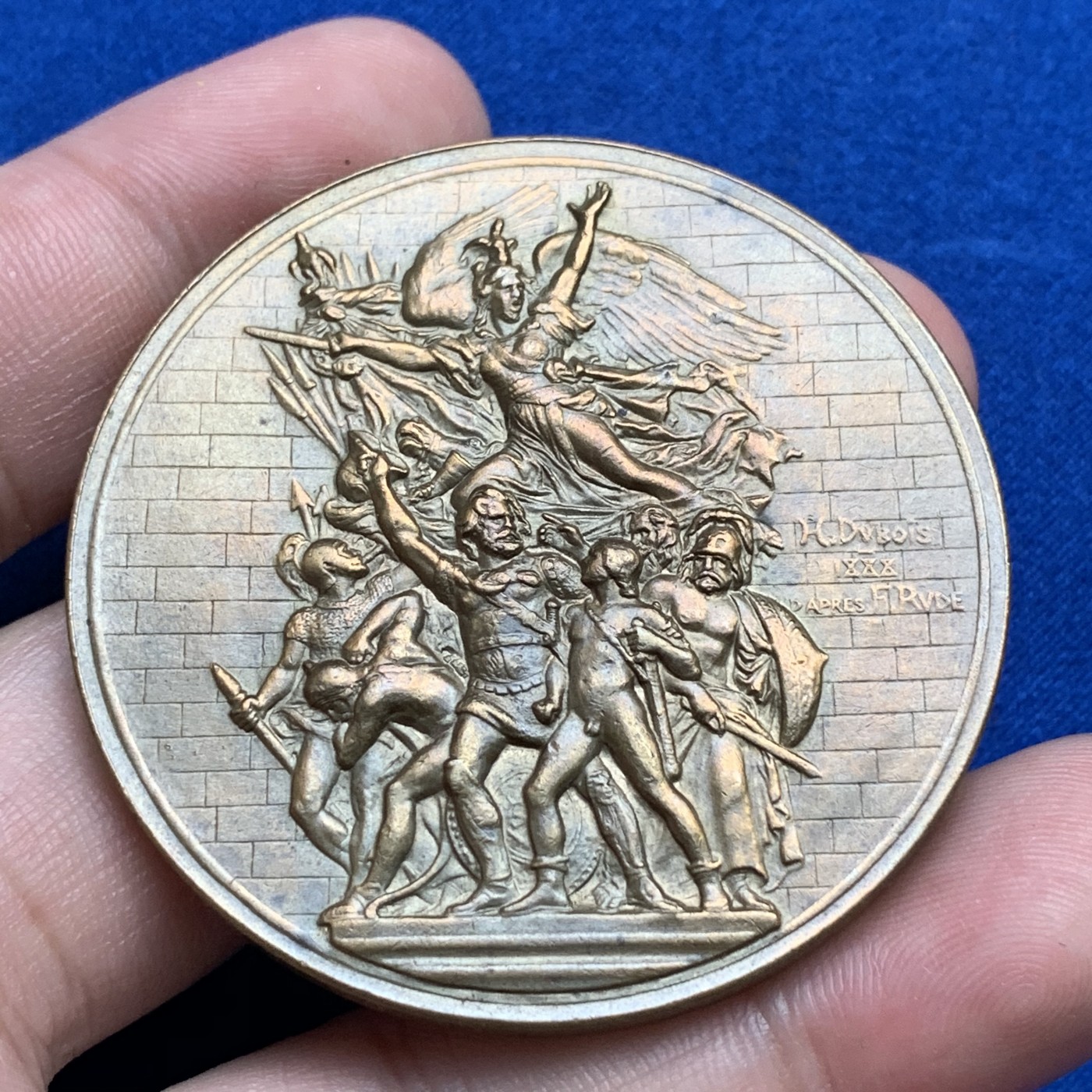 《竞宝斋》第190场-周日，周一 2场 (全场包邮) 法国经典马赛曲艺术铜章    直径：50mm 重量：64.61g   边铭：丰饶角＋铜标