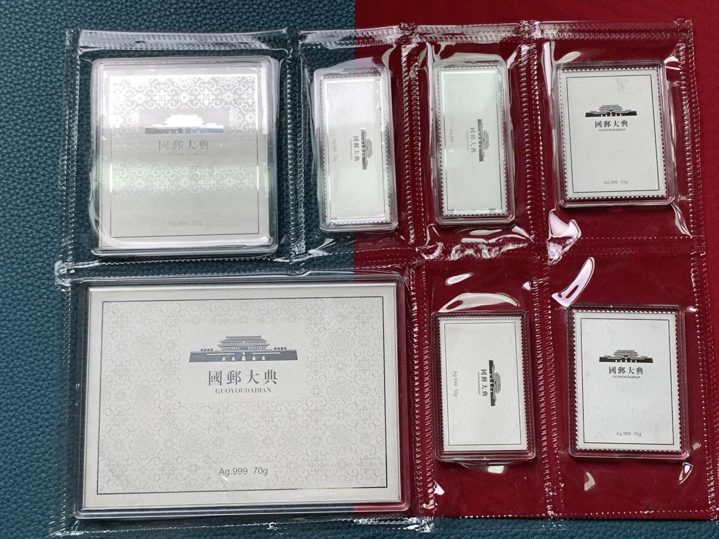 《竞宝斋》第190场-周日，周一 2场 (全场包邮) 国邮大典纪念银币一套，带齐白石仿画一张，盒证齐全 150克 999银