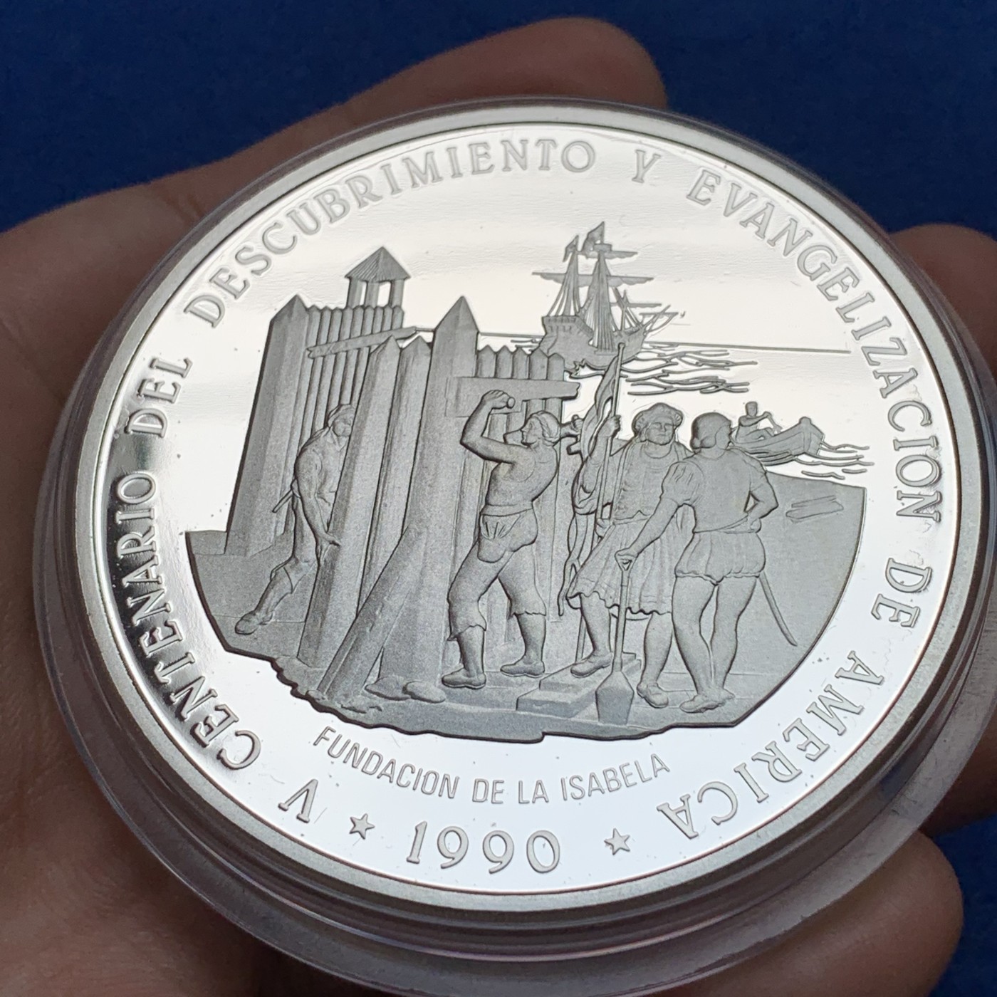 《竞宝斋》第190场-周日，周一 2场 (全场包邮) 多米尼加共和国1990年5盎司银币 155.5克 999银 纪念发现美洲500周年 附原盒