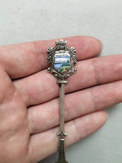 熊太乐钱币拍卖第1场 - Antiko品牌瑞士纳沙泰尔城市景观800银勺