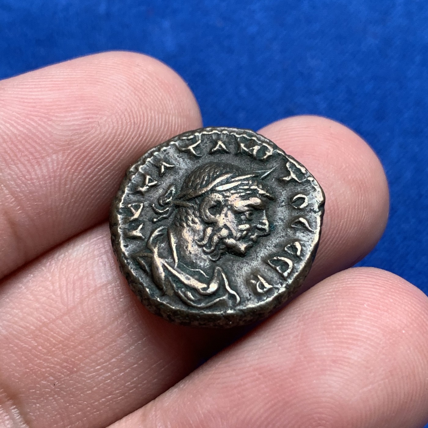 《竞宝斋》第190场-周日，周一 2场 (全场包邮) 古罗马银币 7.6g 正反打制的非常好 币胚很厚 后期含银量越来越低 看着有点像铜币了