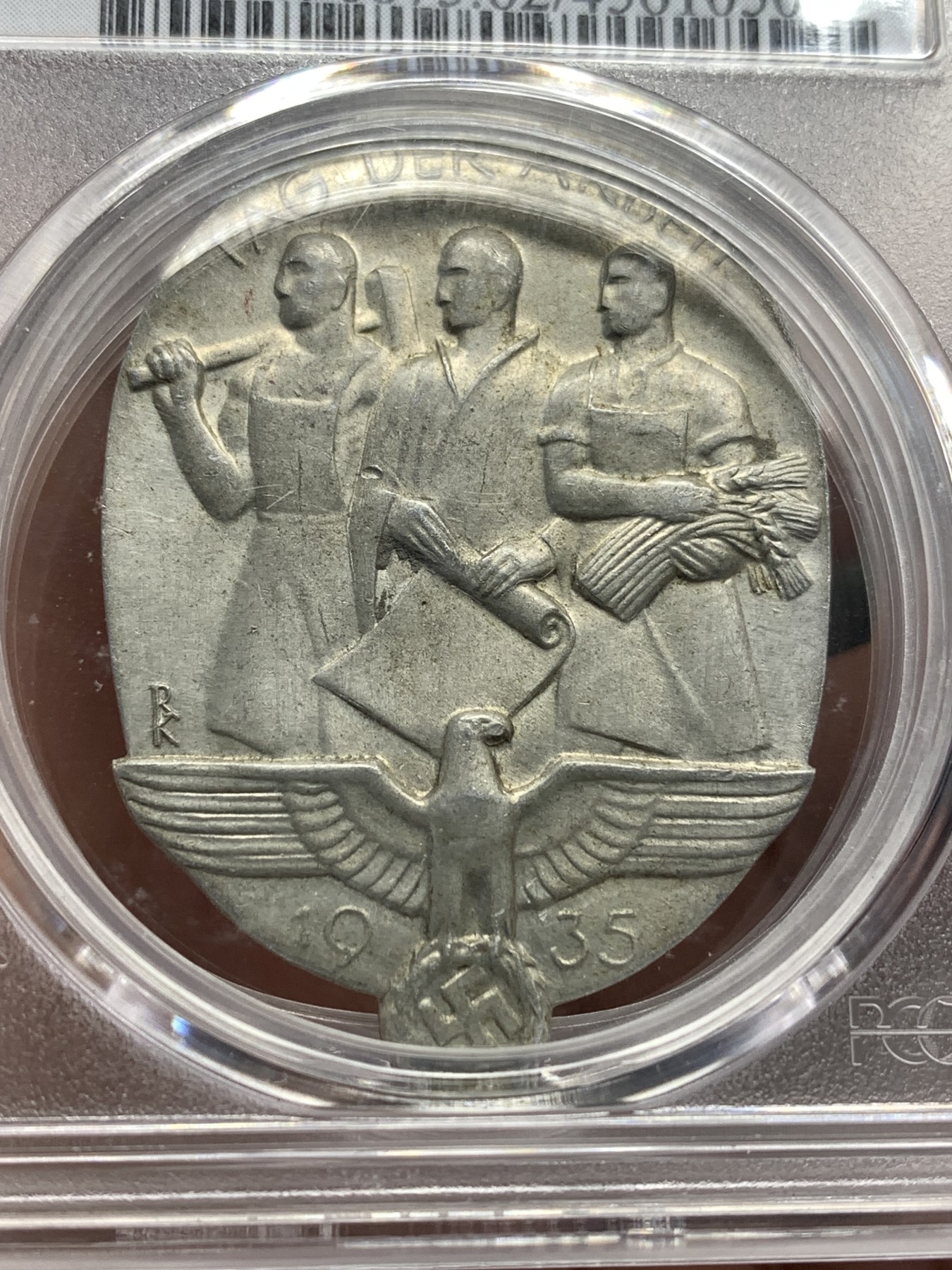 《竞宝斋》第190场-周日，周一 2场 (全场包邮) PCGS SP62  德国1935年第三帝国劳动节勋章样章 好品十分稀少 双层加厚盒