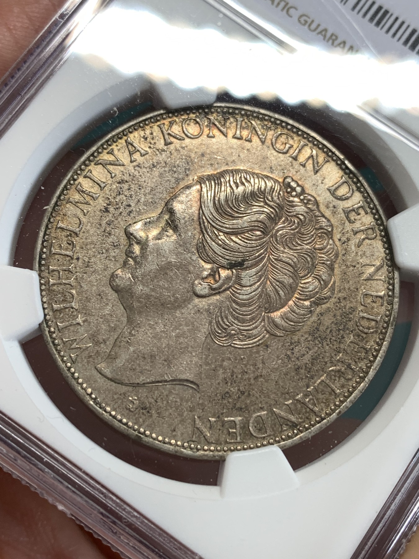 《竞宝斋》第190场-周日，周一 2场 (全场包邮) NGC AU58 荷兰 1933年 威廉明娜 2.5G 大银币  带包浆的少见 头发清晰