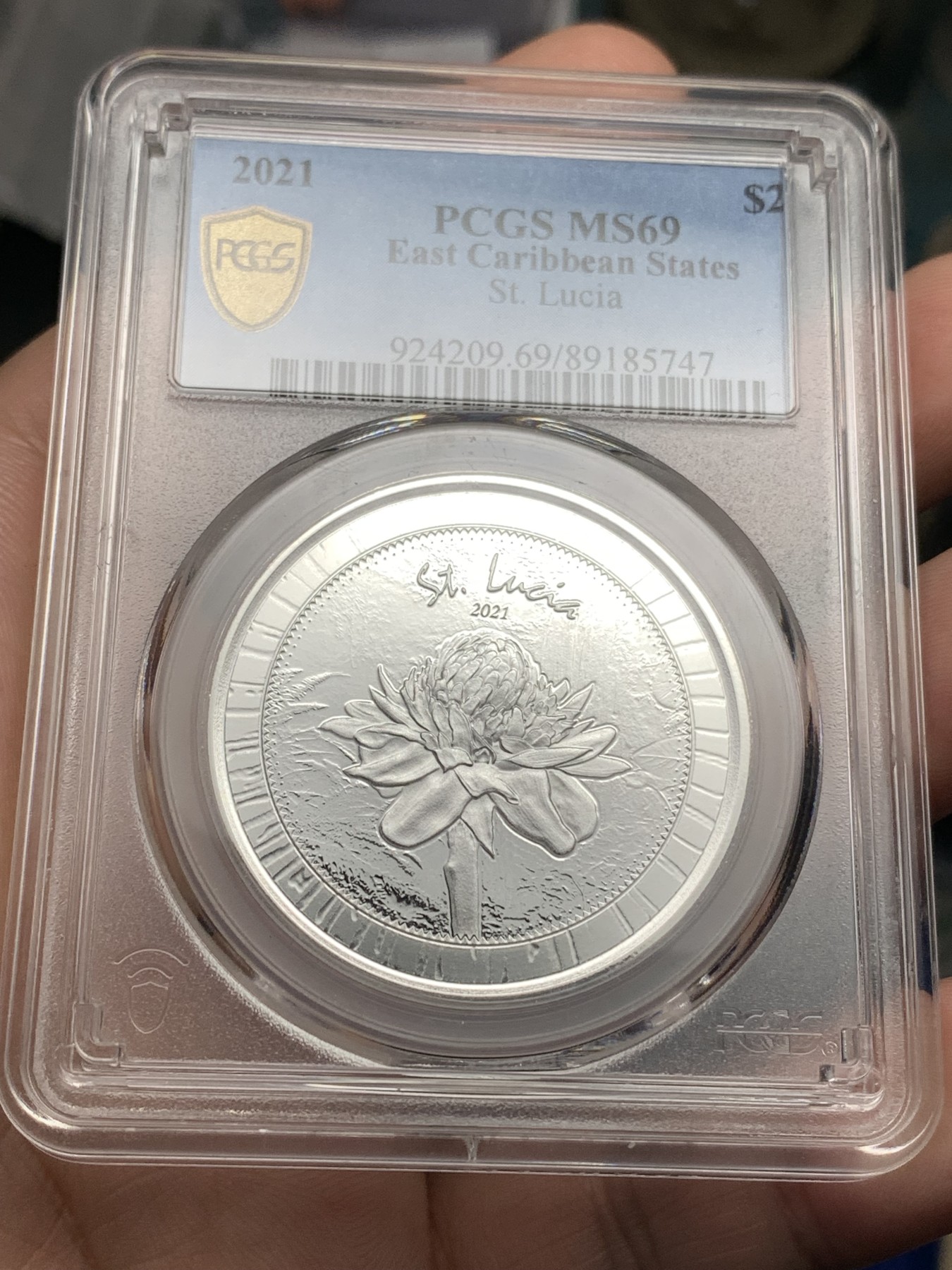 《竞宝斋》第190场-周日，周一 2场 (全场包邮) PCGS金盾 MS69 东加勒比2021年2元精制银币，唯一冠军分