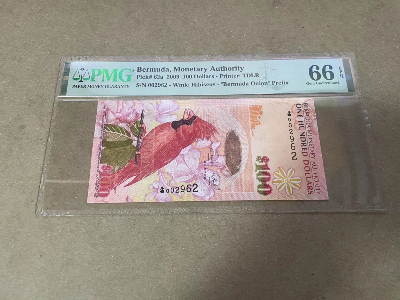 【Blue Auction】✨世界纸币精拍第360期【精】——Irish Free State  【洋葱冠 千位小号无47】百慕大 2009年100元 PMG66PQ  