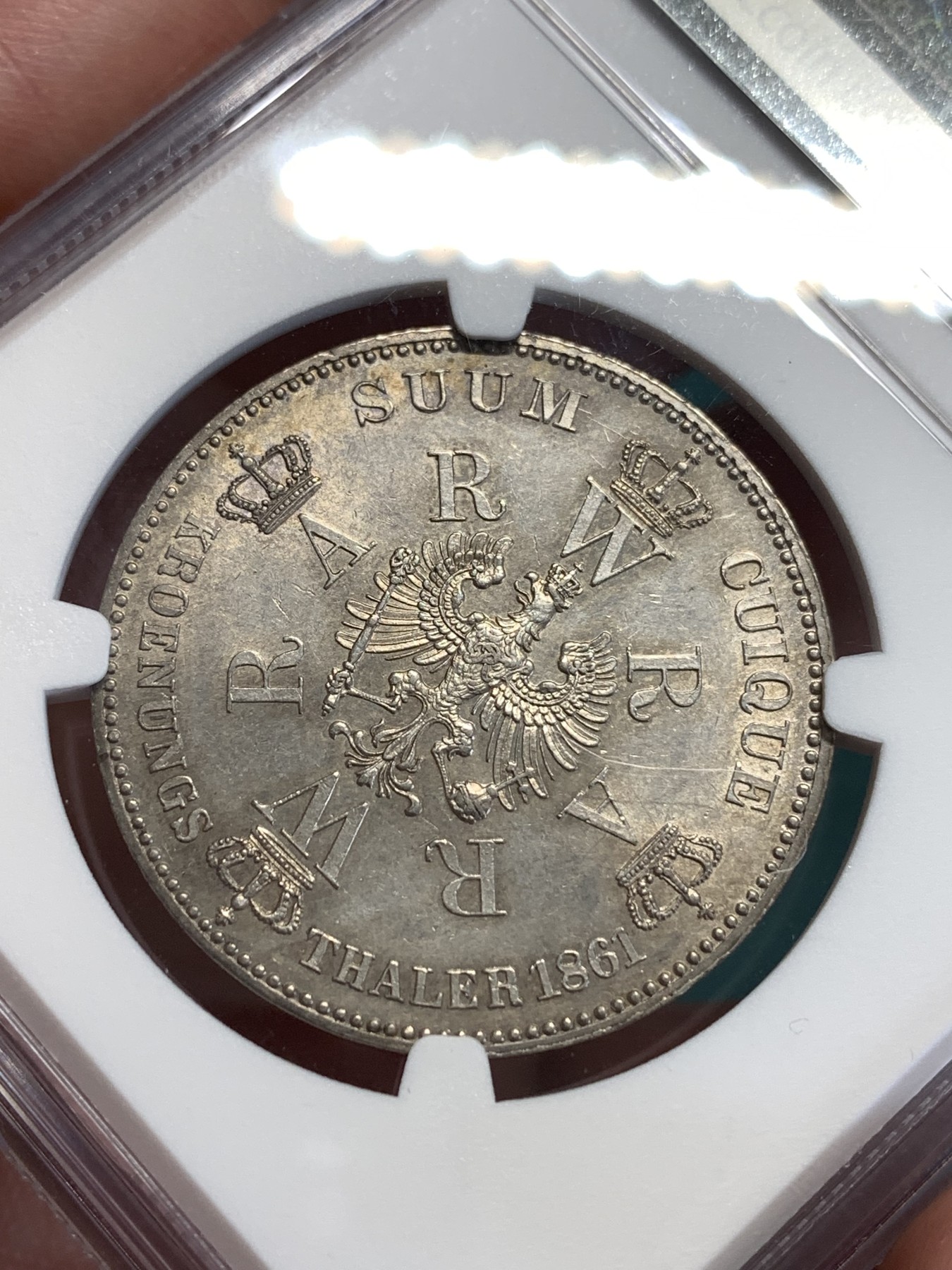 《竞宝斋》第190场-周日，周一 2场 (全场包邮) NGC MS61 德国普鲁士1861年威廉一世登基纪念1泰勒银币，俗称毛衣泰勒