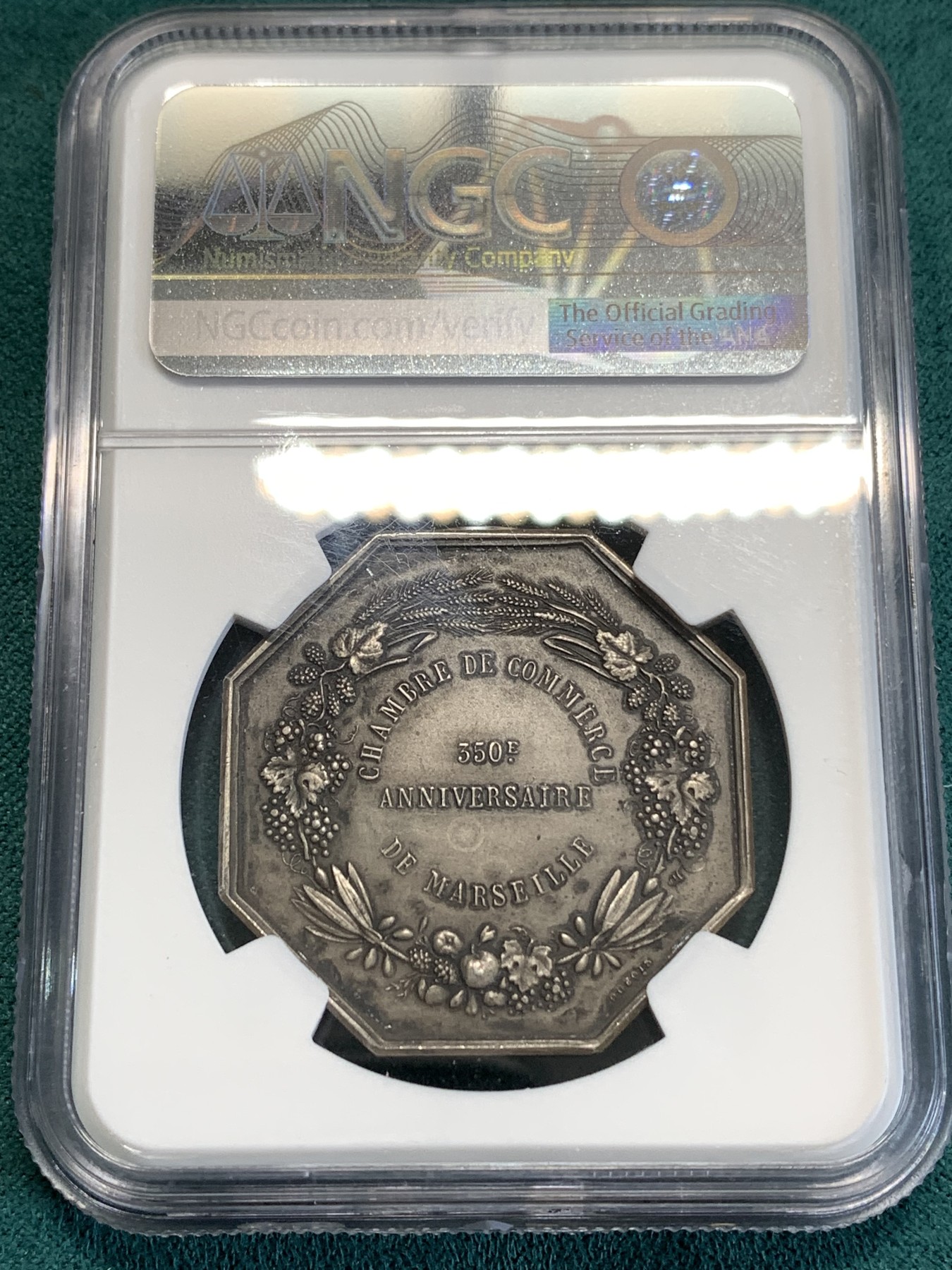 《竞宝斋》第190场-周日，周一 2场 (全场包邮) NGC-MS62 法国1949马赛商会八角银质代币，海景八角