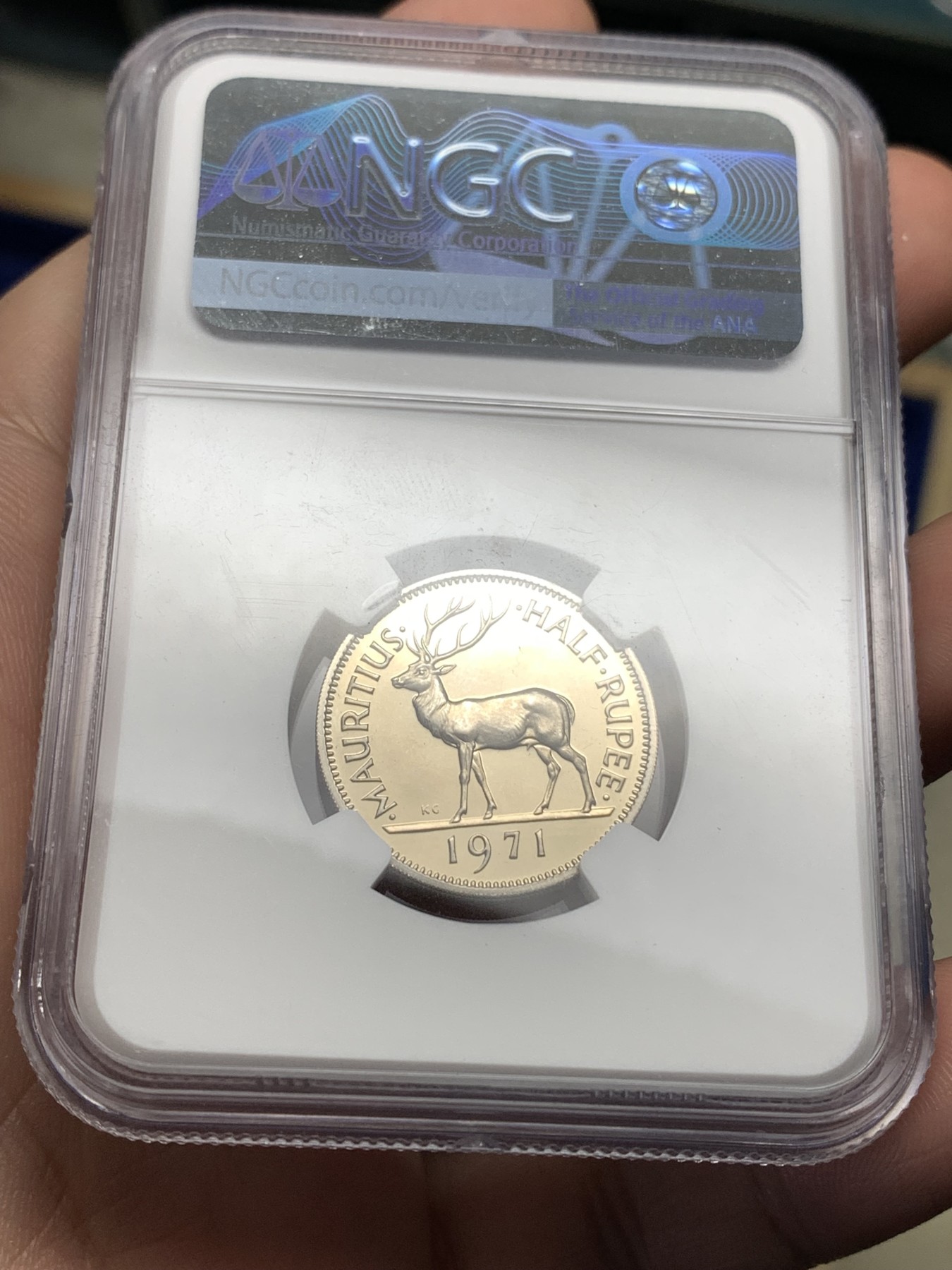 《竞宝斋》第190场-周日，周一 2场 (全场包邮) NGC PF65UC 毛里求斯1971年1/2卢比精制镍币