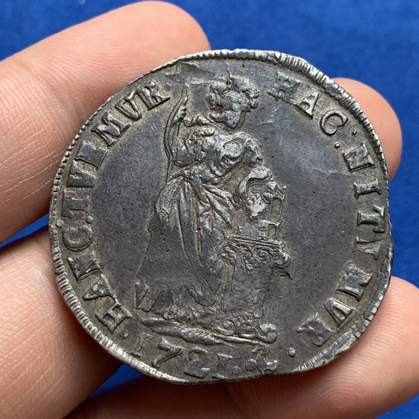 《竞宝斋》第190场-周日，周一 2场 (全场包邮) 稀有好品！荷兰1721年上艾瑟尔省女神3盾大银币 该省3盾在十八世纪仅发行了三年 稀有品种拍卖纪录稀少 切割不圆是特色 打制清晰更是极其难得 31.5g