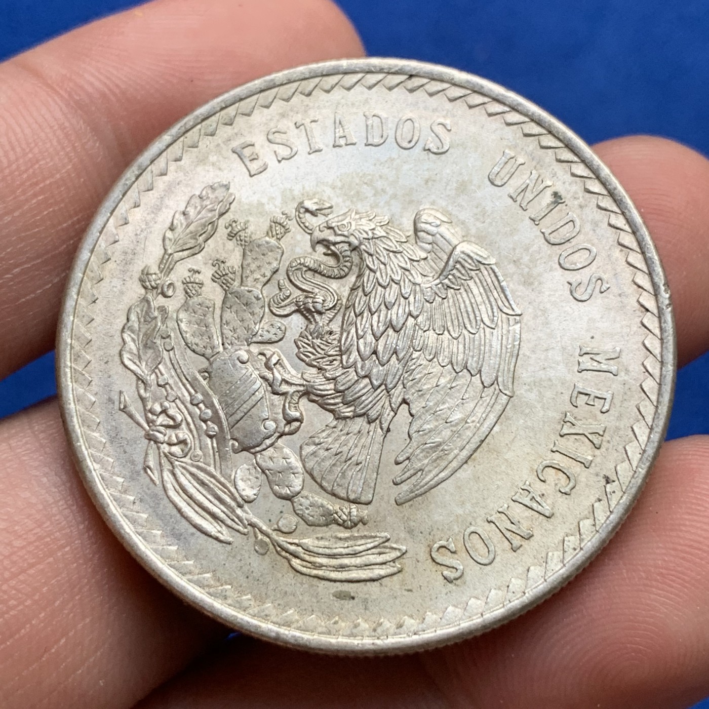 《竞宝斋》第190场-周日，周一 2场 (全场包邮) 墨西哥印第安人1948年5比索大银币