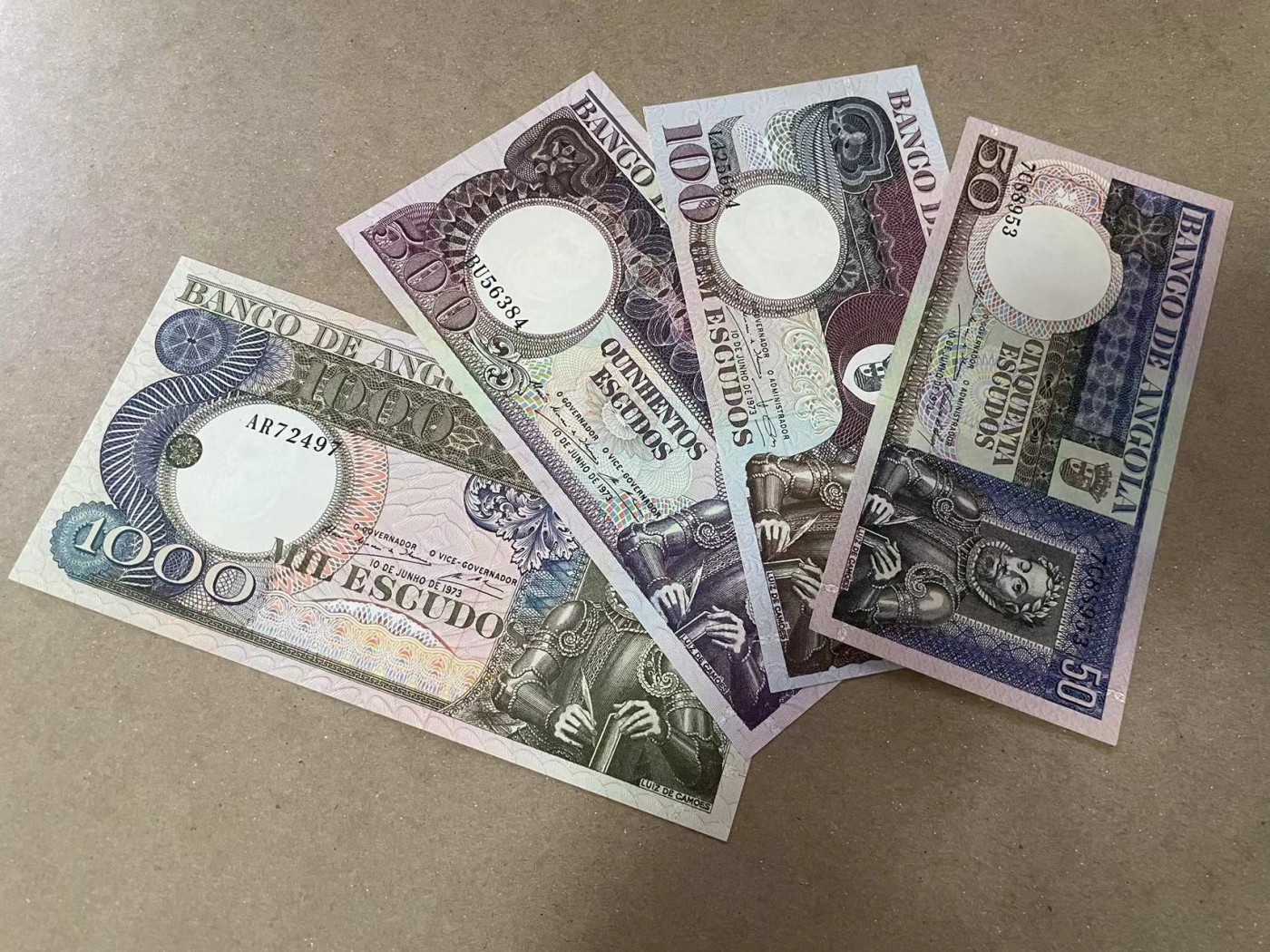 【Blue Auction】✨世界纸币精拍第360期【精】——Irish Free State 【一组4张】安哥拉 1973年50-1000埃斯库多 全新UNC