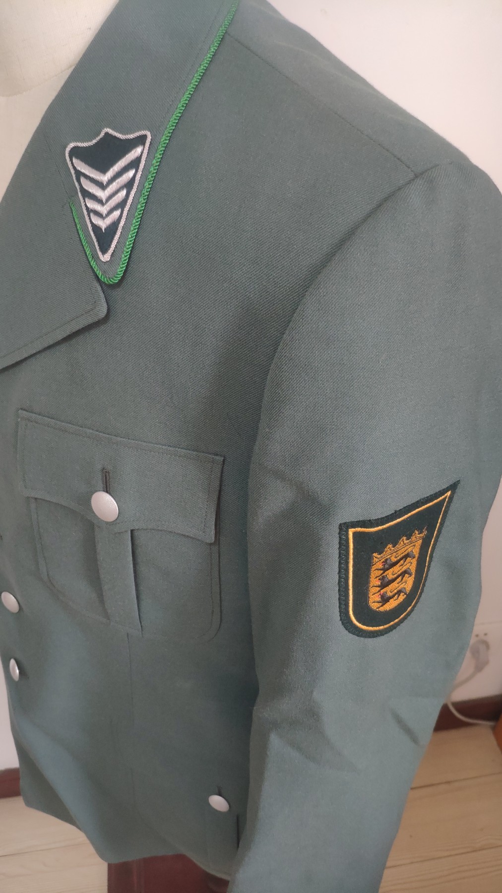 第三场拍卖 （代拍二号）西德巴登州60年代-70年代警察衣裤帽