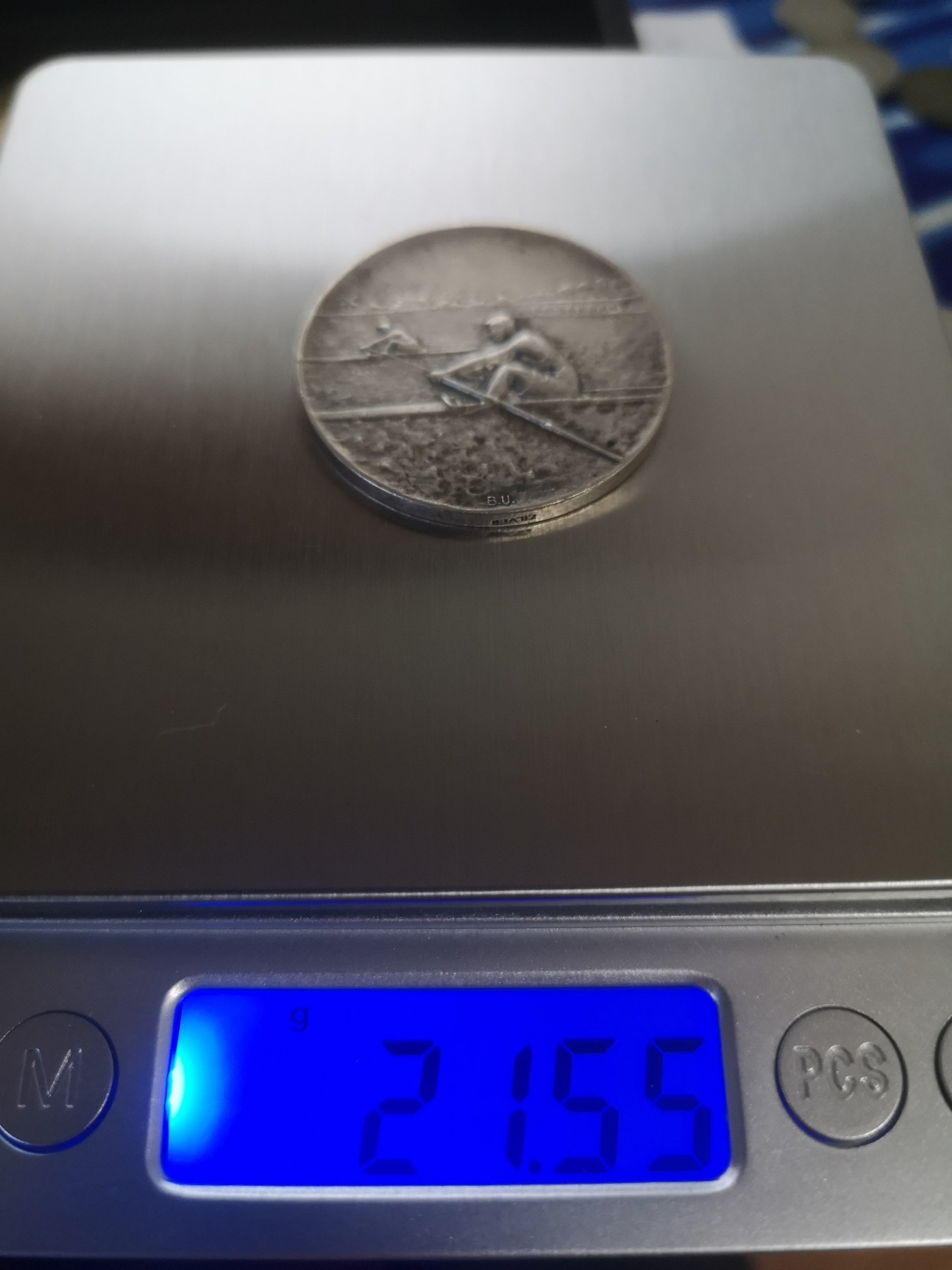 长老汇第32场钱币和邮票拍卖 1911荷兰阿姆斯特丹划船协会成立25周年纪念银章，重21.55克，直径35.2MM，边有银标